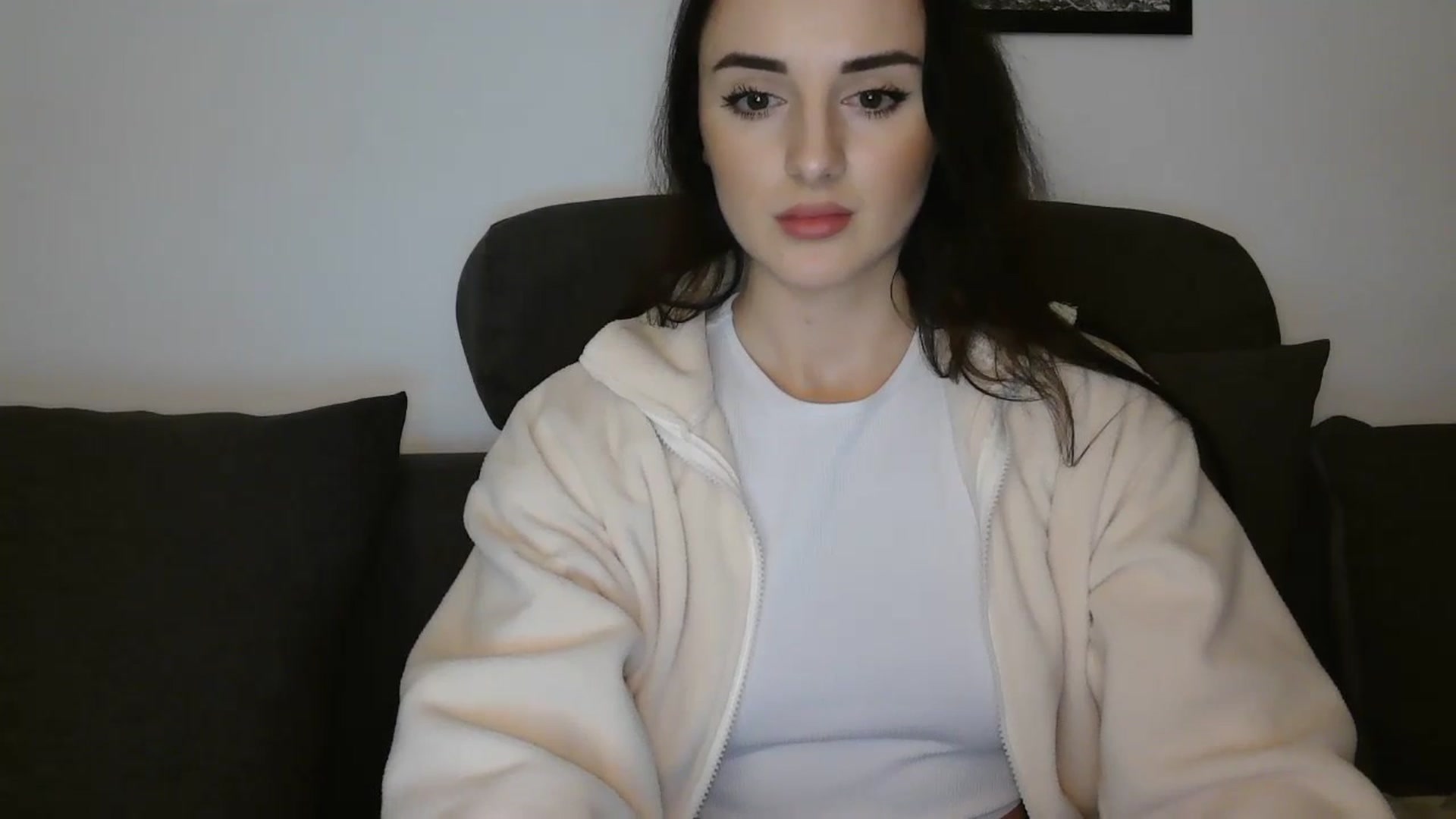 Gallery image thumbnail from DreamyKitty69's myfreecams stream on, 12/27/2025, 19:49 image 14 of 20