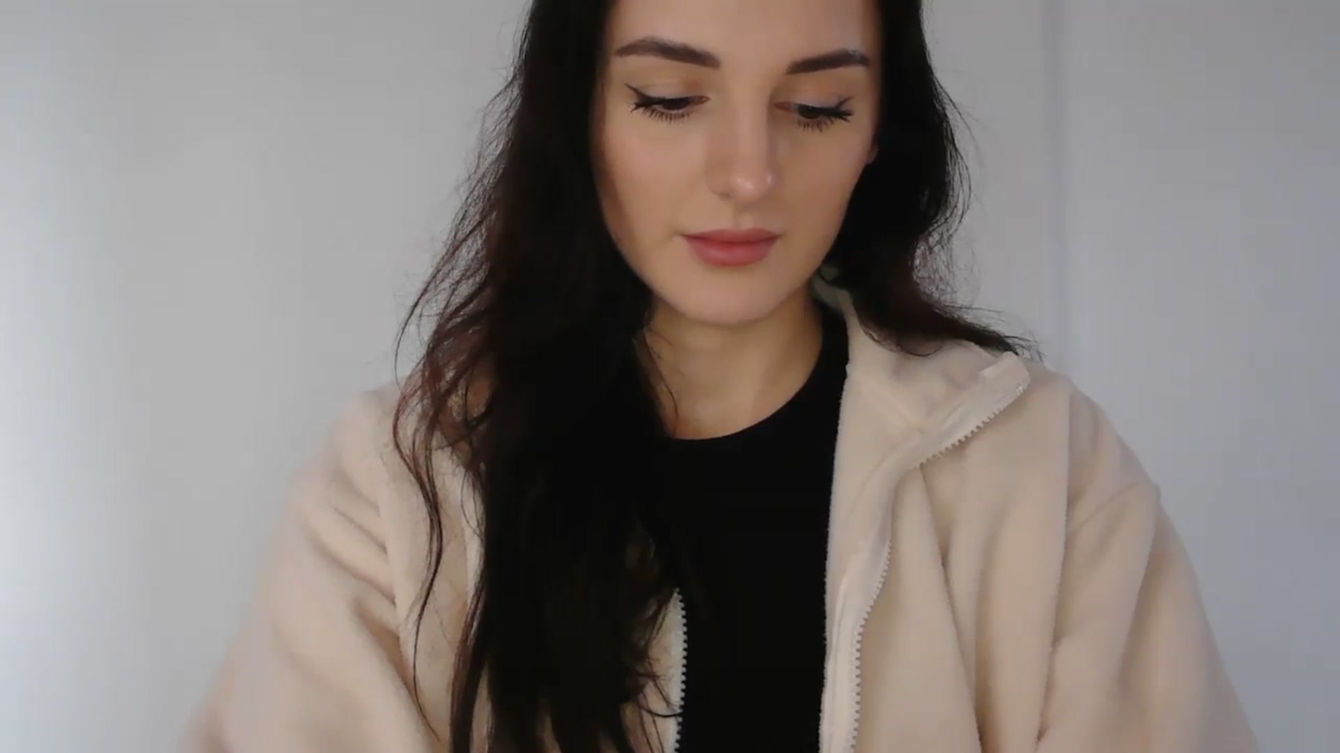 Gallery image thumbnail from DreamyKitty69's myfreecams stream on, 12/28/2025, 12:34 image 18 of 20