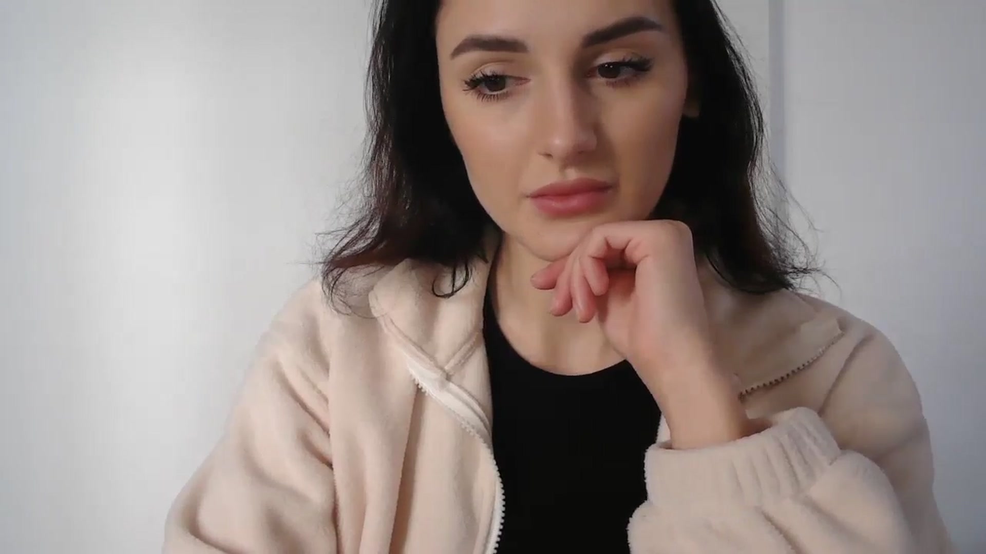 Gallery image thumbnail from DreamyKitty69's myfreecams stream on, 12/28/2025, 12:34 image 3 of 20