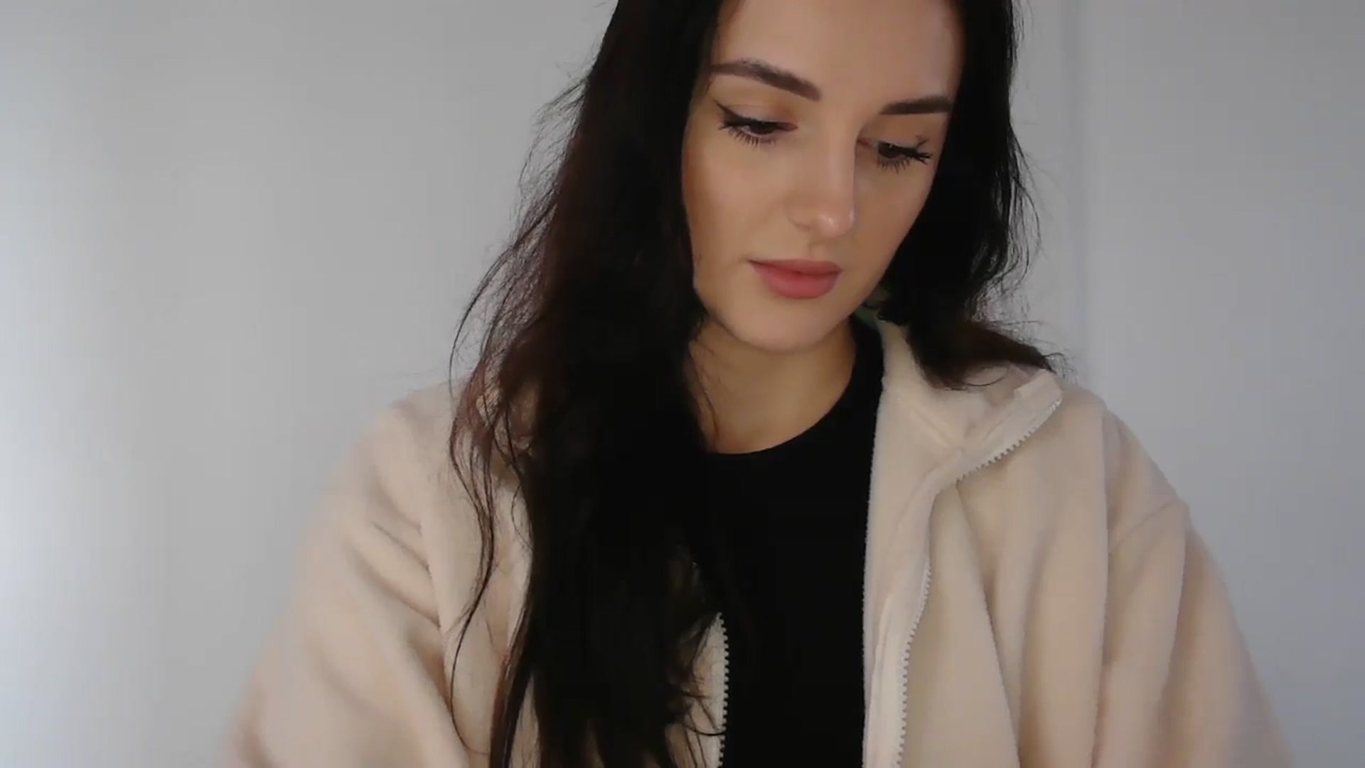 Gallery image thumbnail from DreamyKitty69's myfreecams stream on, 12/28/2025, 12:34 image 19 of 20