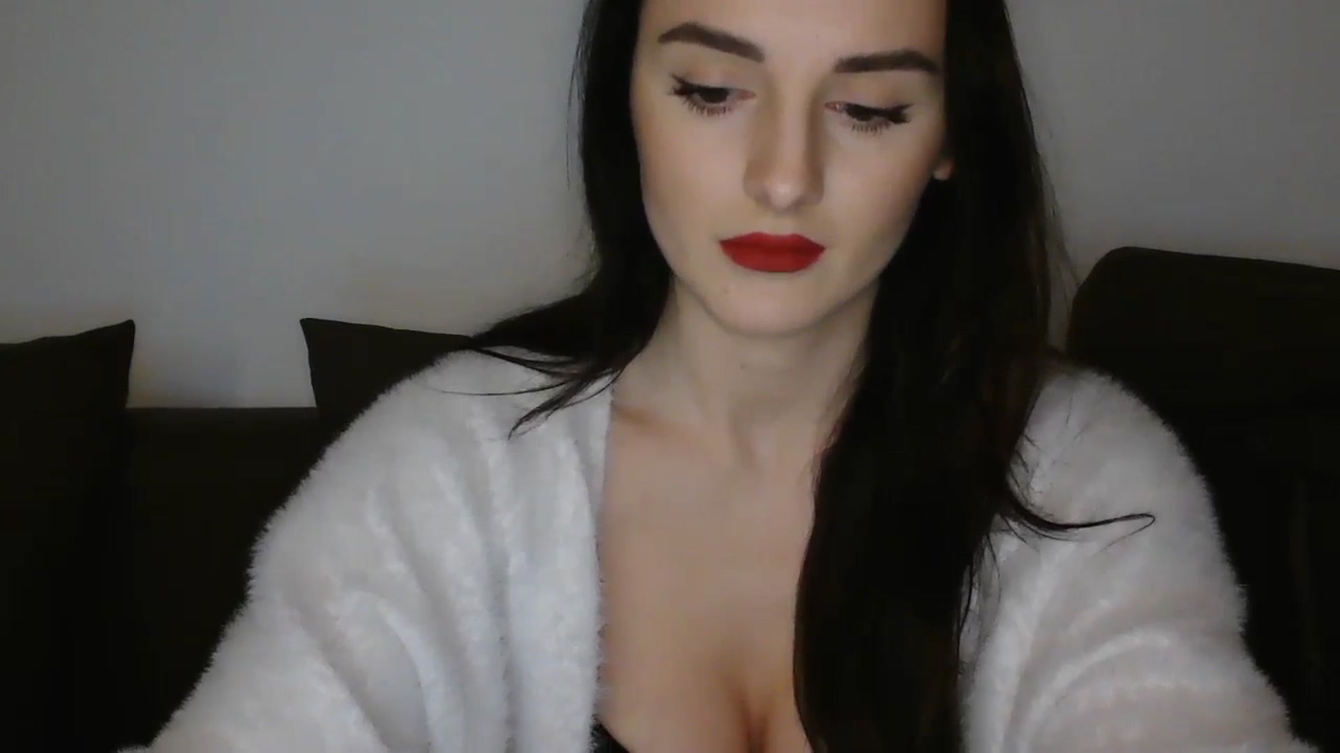 Gallery image thumbnail from DreamyKitty69's myfreecams stream on, 12/29/2025, 17:26 image 12 of 20