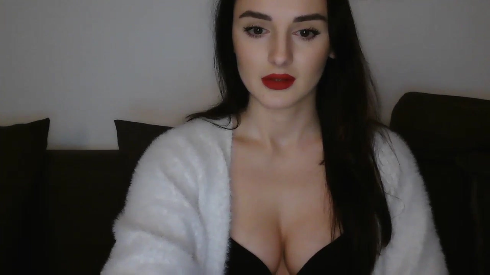 Gallery image thumbnail from DreamyKitty69's myfreecams stream on, 12/29/2025, 17:26 image 2 of 20
