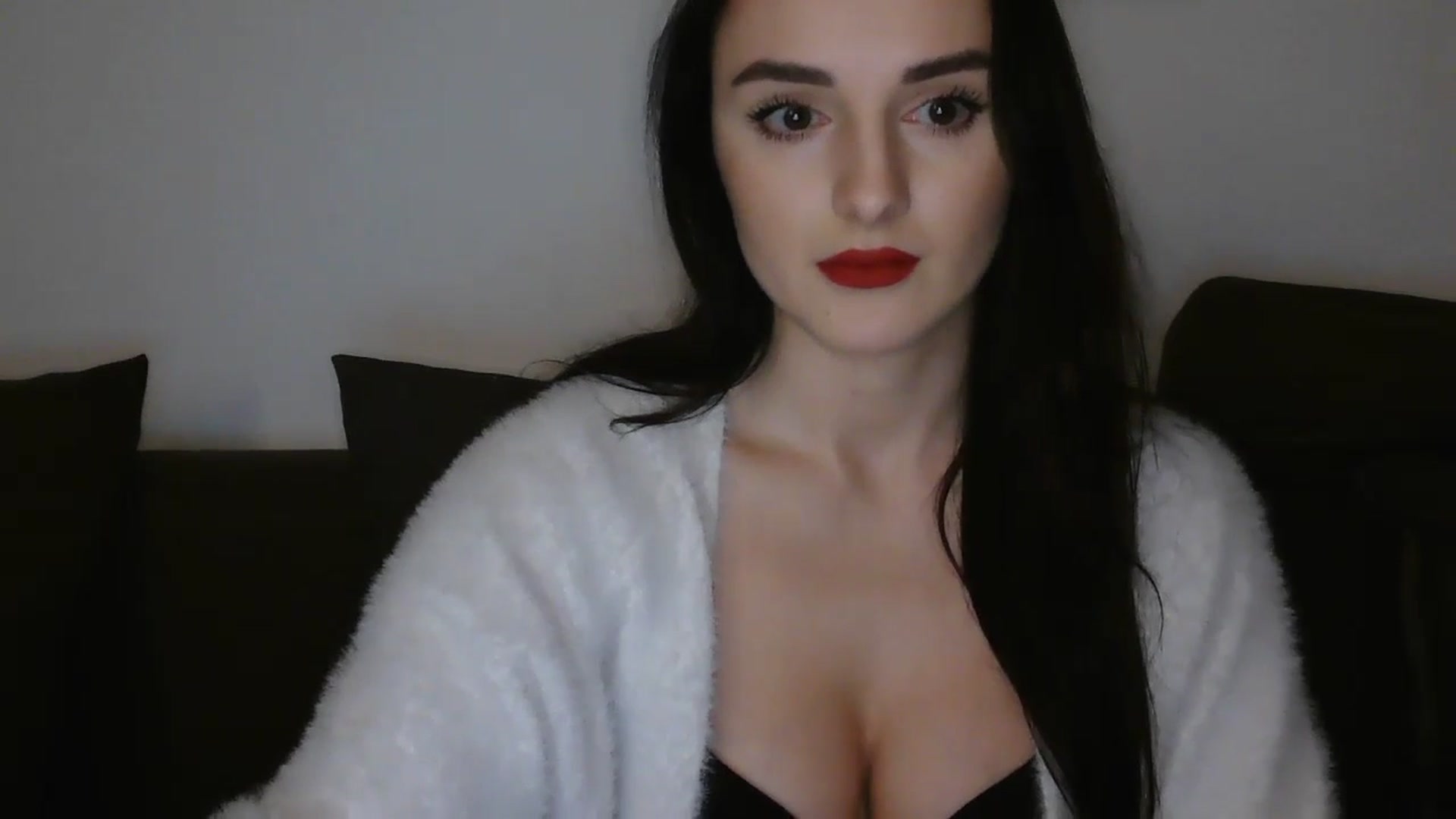 Gallery image thumbnail from DreamyKitty69's myfreecams stream on, 12/29/2025, 17:26 image 9 of 20
