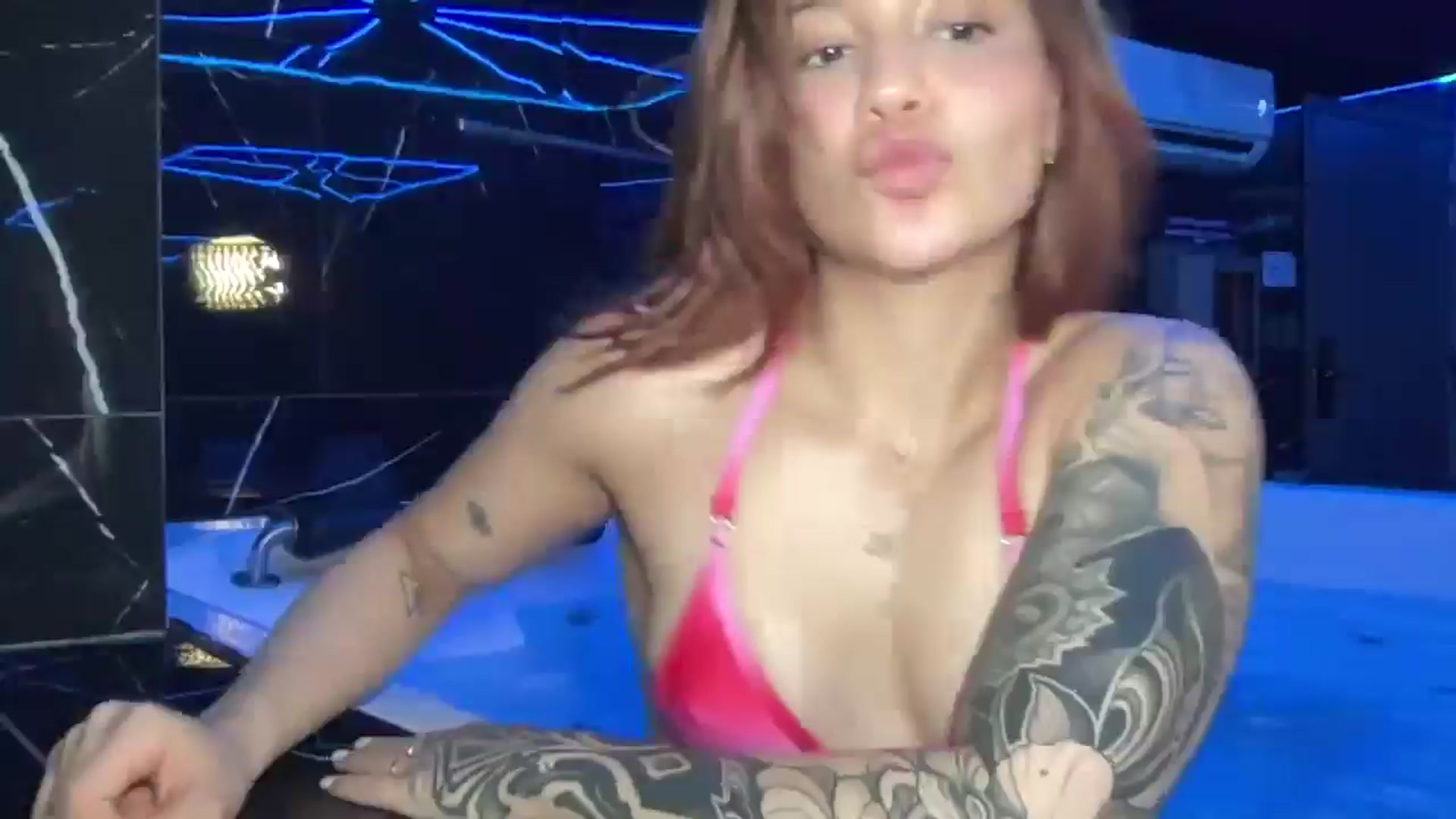 Gallery image thumbnail from DreamyLia's myfreecams stream on, 02/27/2026, 18:11 image 3 of 20