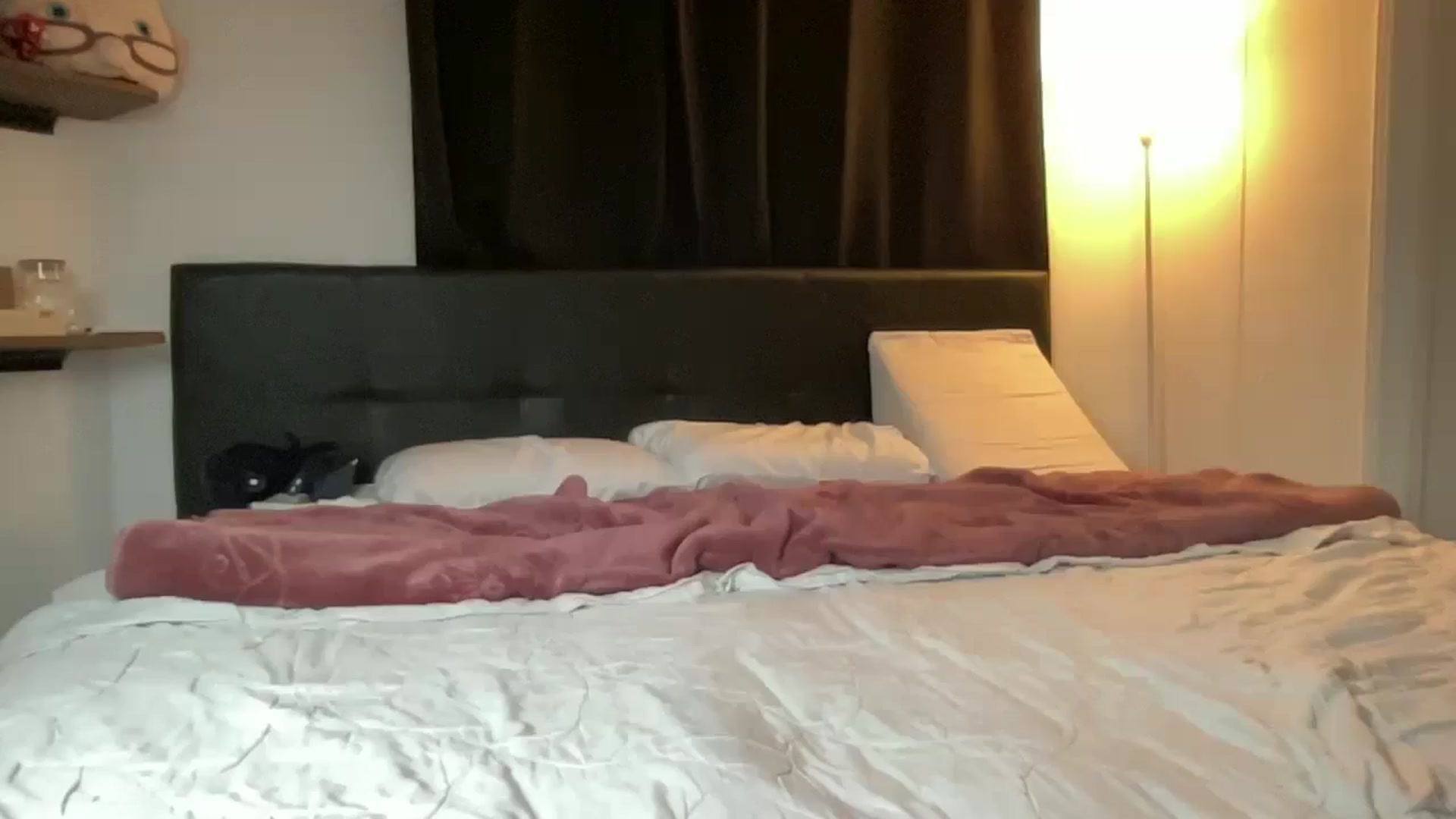 Gallery image thumbnail from DreamyLia's myfreecams stream on, 03/03/2026, 04:02 image 16 of 20
