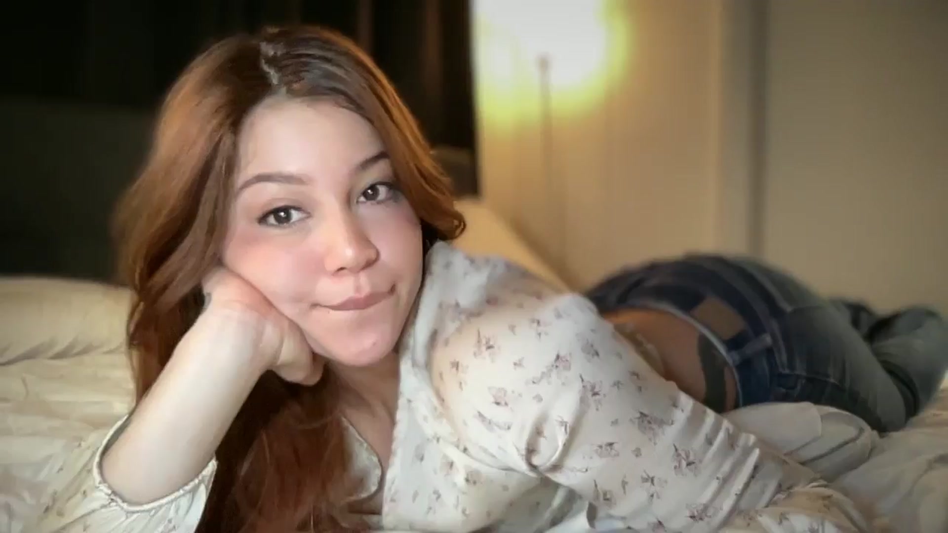 Gallery image thumbnail from DreamyLia's myfreecams stream on, 03/09/2026, 03:54 image 5 of 20