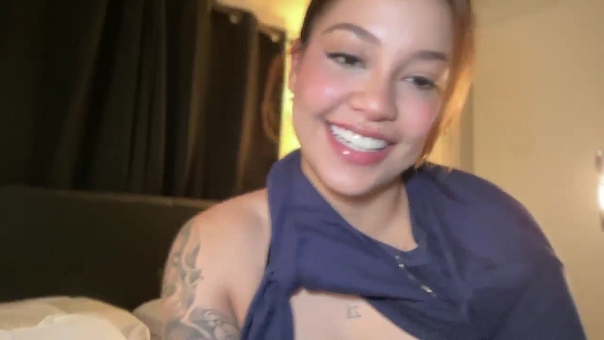 Gallery image thumbnail from DreamyLia's myfreecams stream on, 03/11/2026, 02:13 image 9 of 20