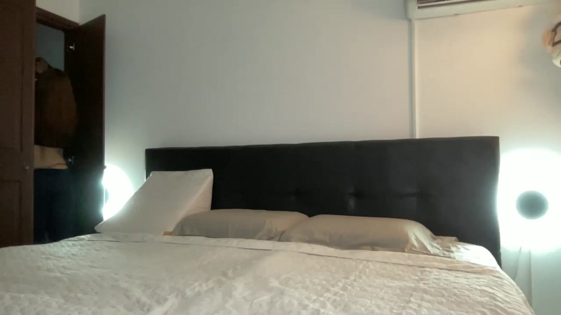 Gallery image thumbnail from DreamyLia's myfreecams stream on, 03/18/2026, 02:54 image 7 of 20