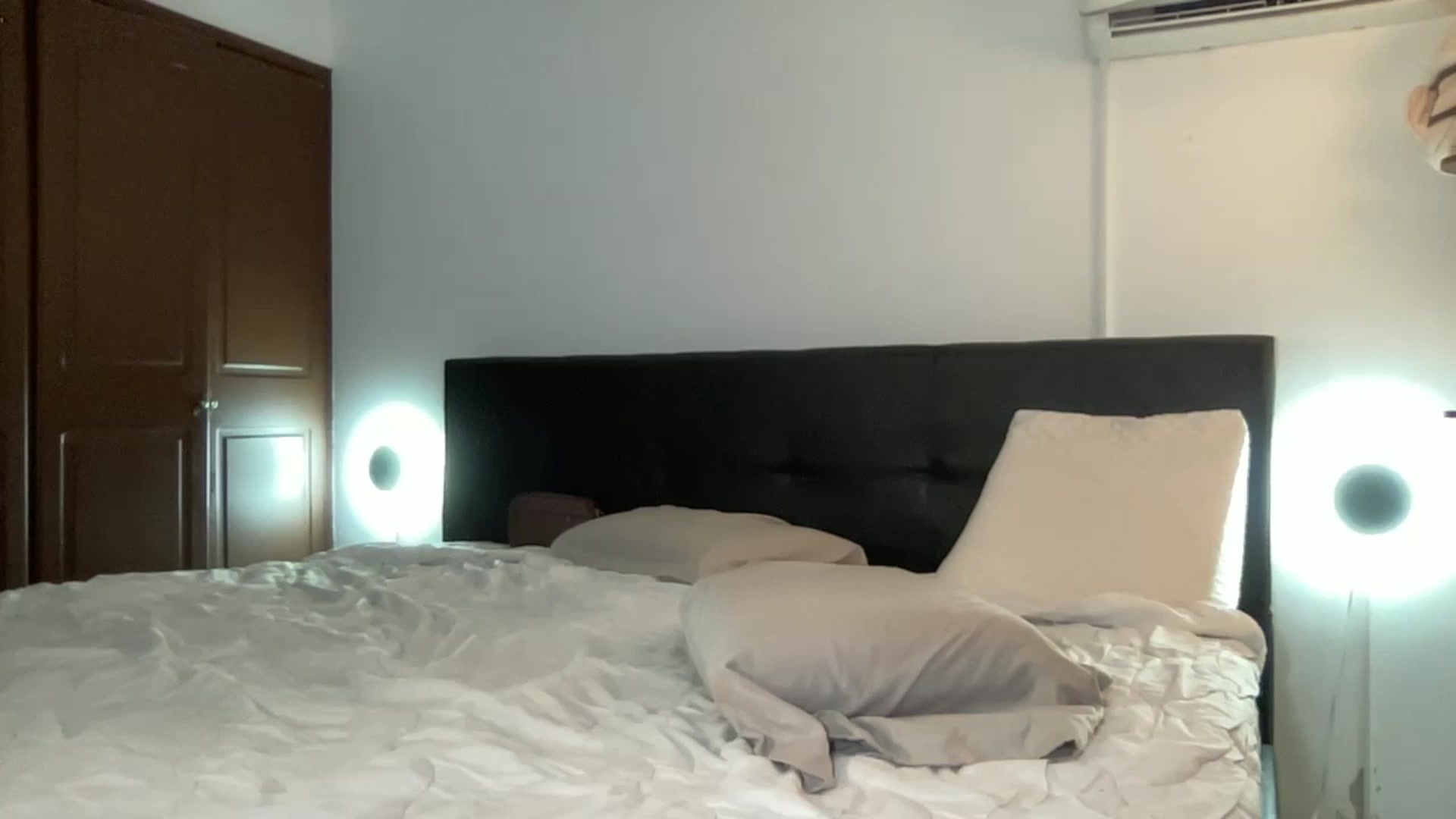 Gallery image thumbnail from DreamyLia's myfreecams stream on, 03/22/2026, 03:11 image 17 of 20