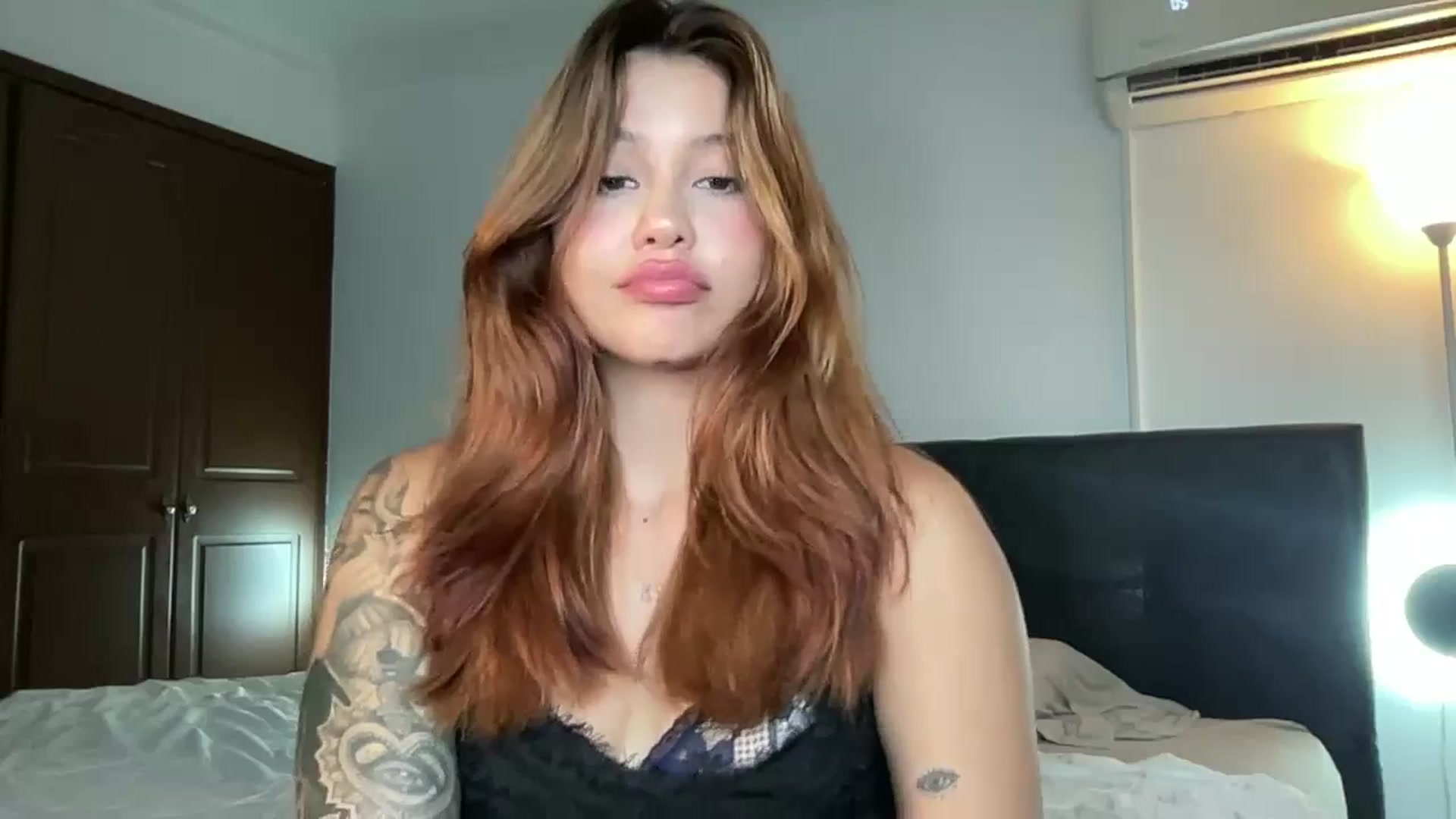 Gallery image thumbnail from DreamyLia's myfreecams stream on, 04/07/2026, 02:30 image 11 of 20