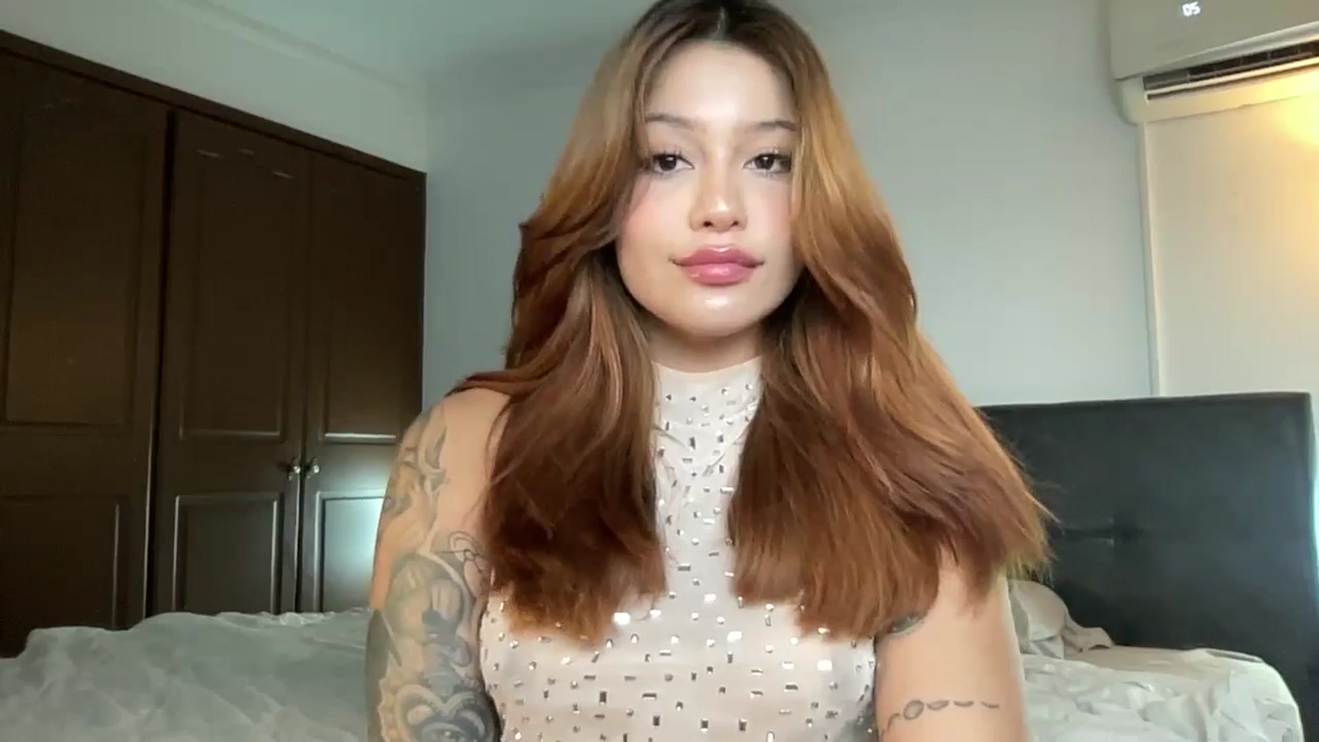 Gallery image thumbnail from DreamyLia's myfreecams stream on, 04/07/2026, 22:05 image 19 of 20