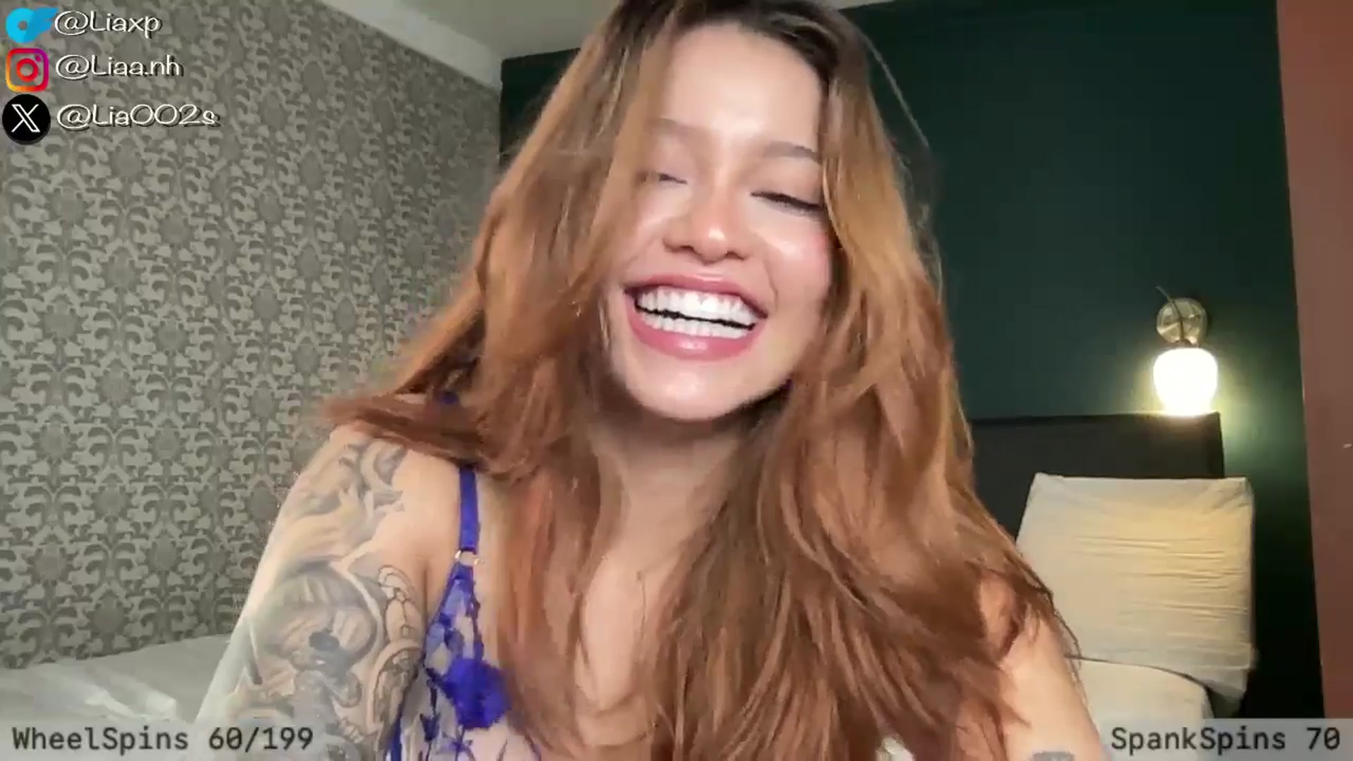 Gallery image thumbnail from DreamyLia's myfreecams stream on, 04/28/2026, 24:31 image 16 of 20
