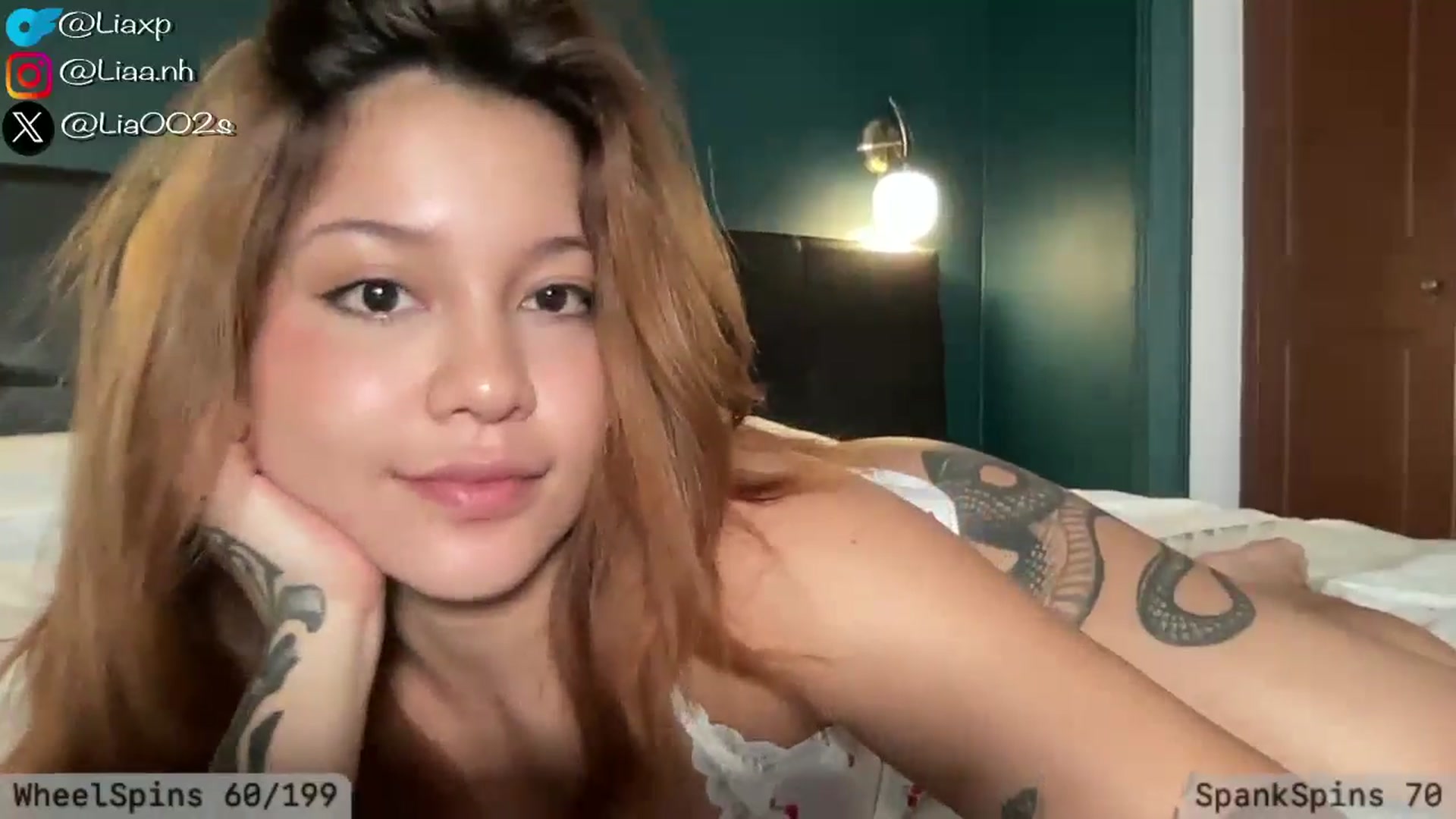 Gallery image thumbnail from DreamyLia's myfreecams stream on, 04/29/2026, 01:17 image 19 of 20