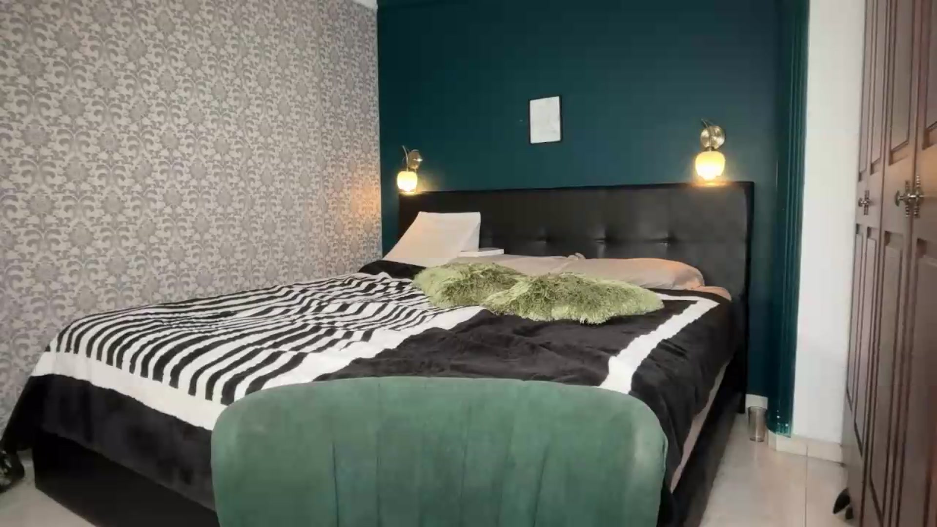 Gallery image thumbnail from DreamyLia's myfreecams stream on, 05/14/2026, 02:21 image 18 of 20