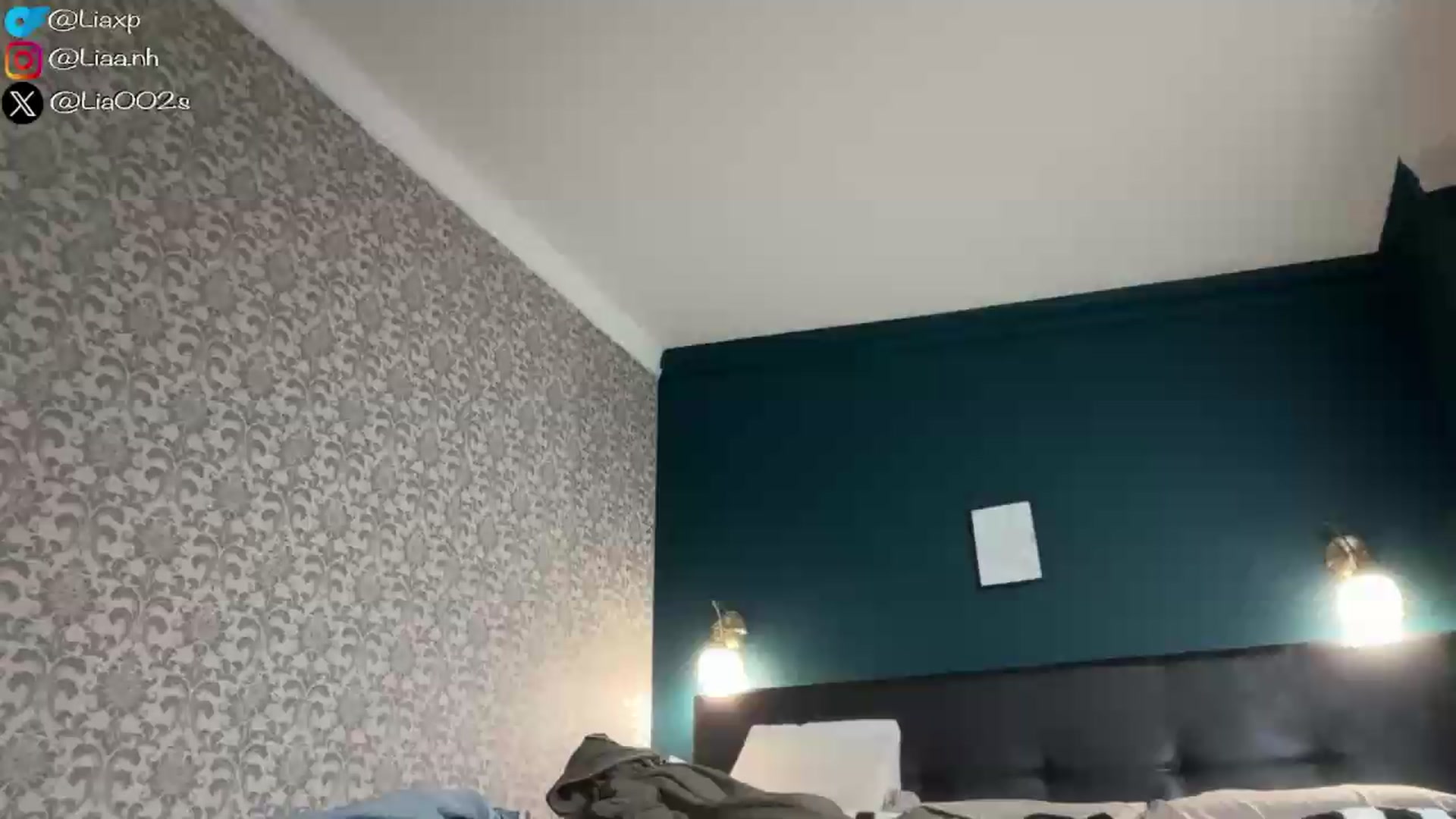 Gallery image thumbnail from DreamyLia's myfreecams stream on, 05/19/2026, 23:25 image 17 of 20