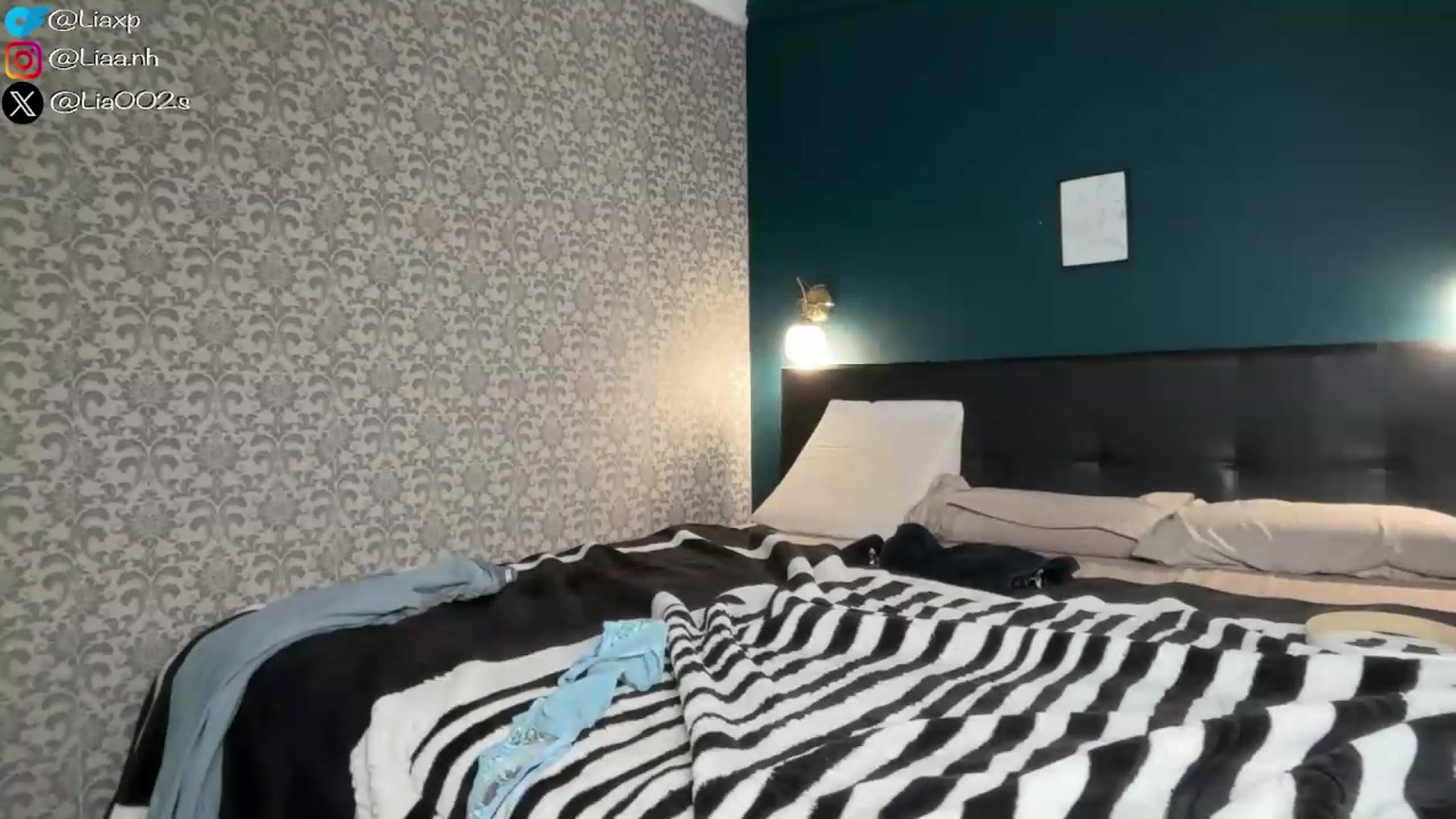Gallery image thumbnail from DreamyLia's myfreecams stream on, 05/19/2026, 23:25 image 14 of 20