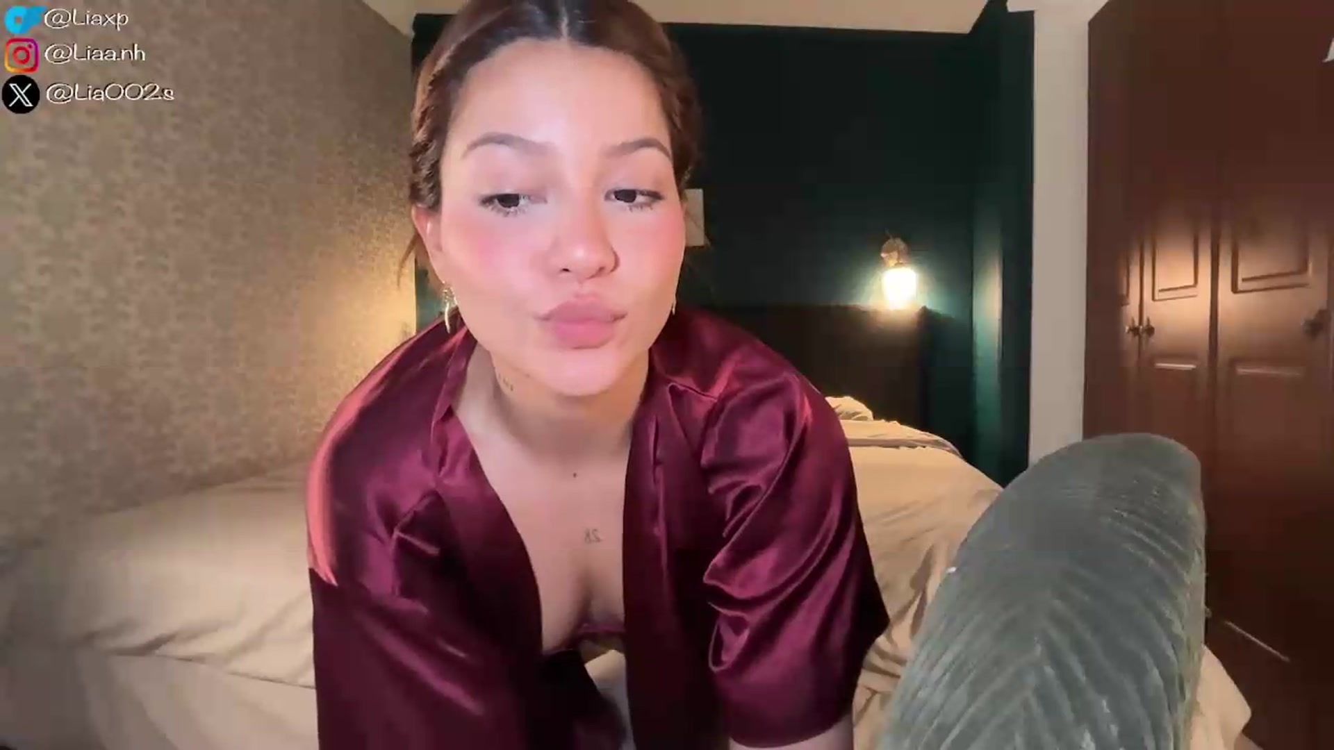 Gallery image thumbnail from DreamyLia's myfreecams stream on, 06/09/2026, 19:30 image 7 of 20