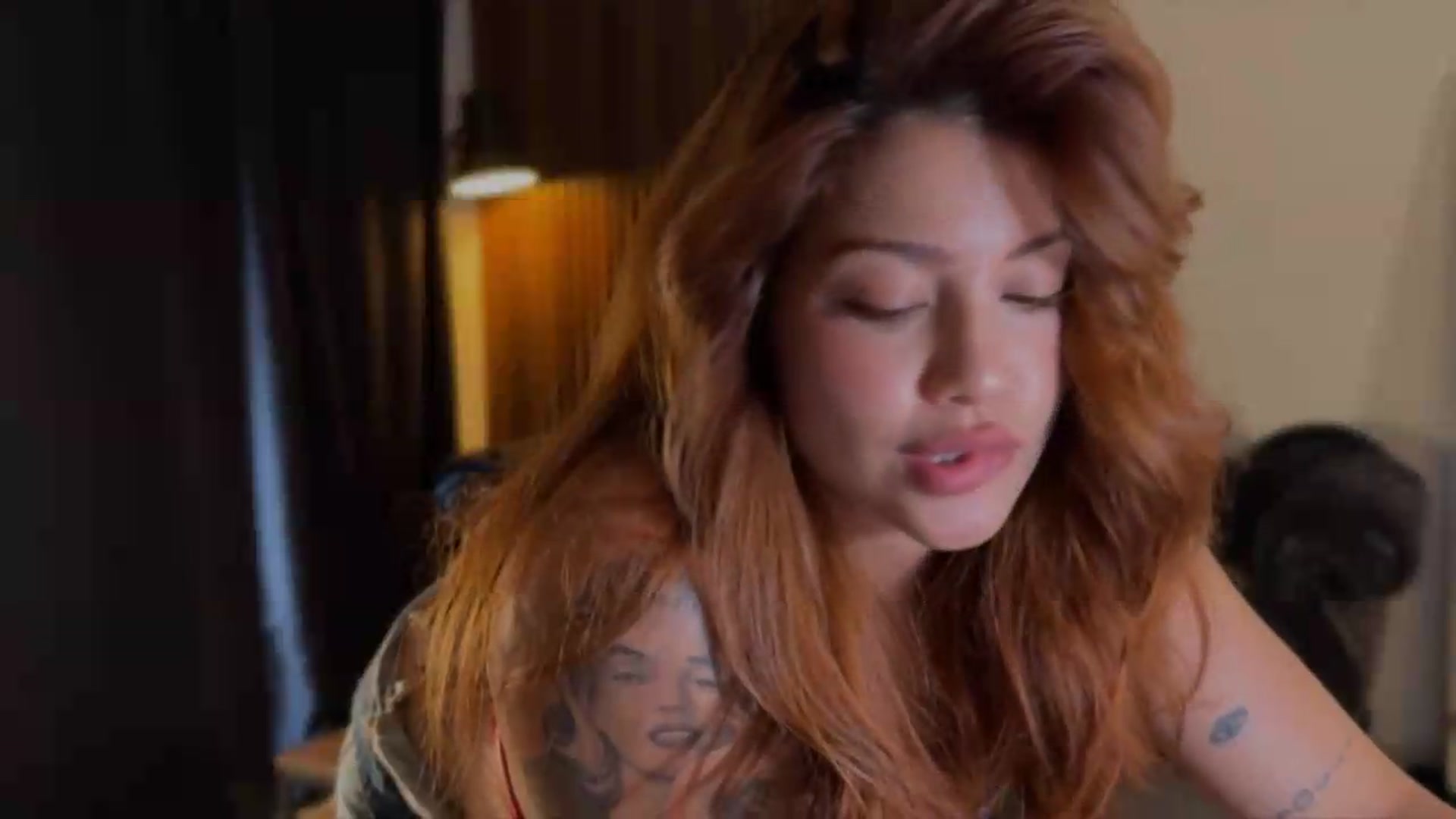 Gallery image thumbnail from DreamyLia's myfreecams stream on, 07/04/2026, 21:28 image 14 of 20