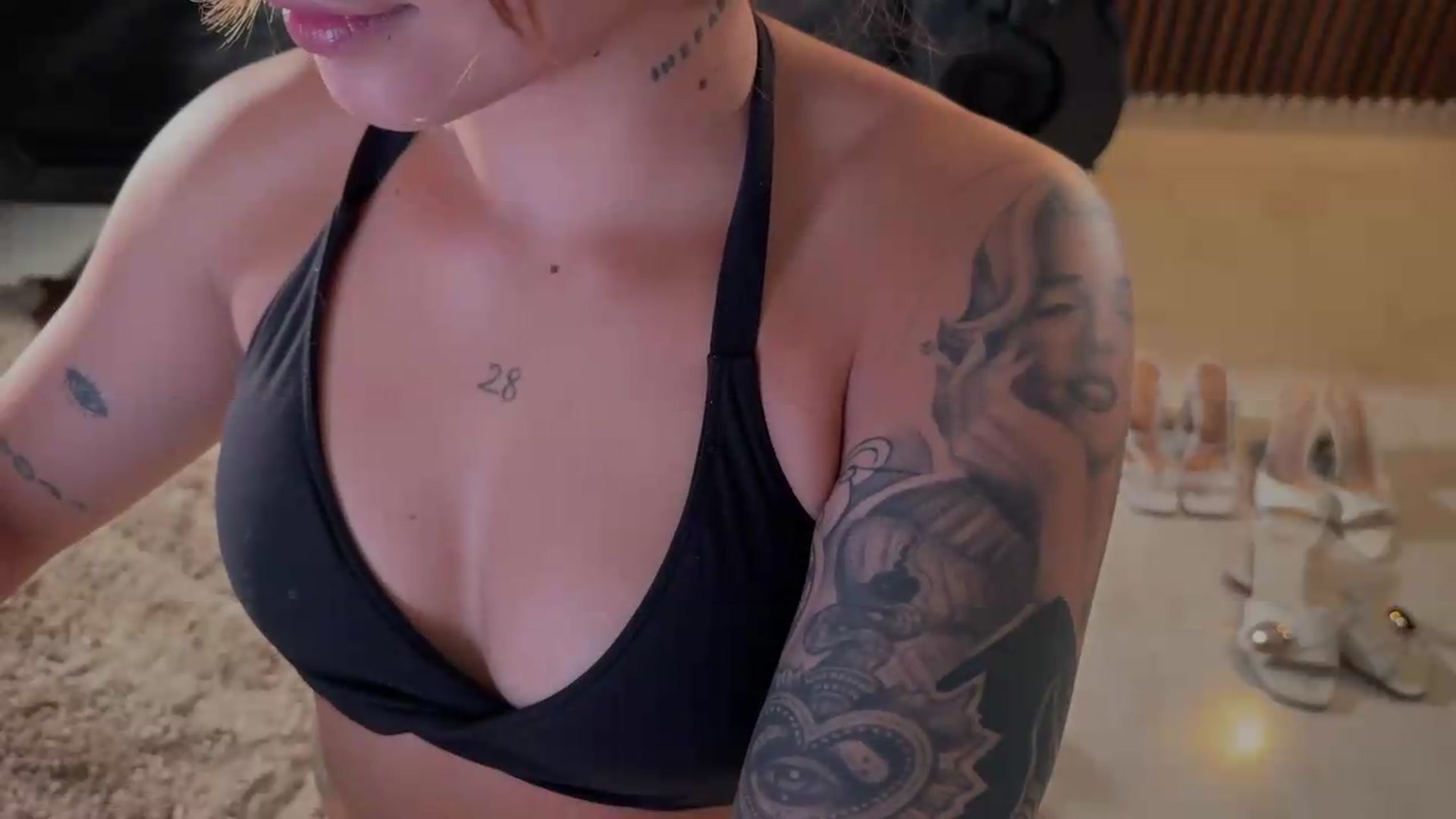 Gallery image thumbnail from DreamyLia's myfreecams stream on, 07/12/2026, 02:07 image 19 of 20