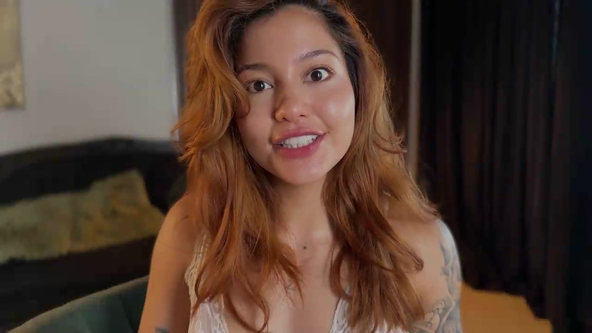 Gallery image thumbnail from DreamyLia's myfreecams stream on, 07/23/2026, 12:23 image 15 of 20