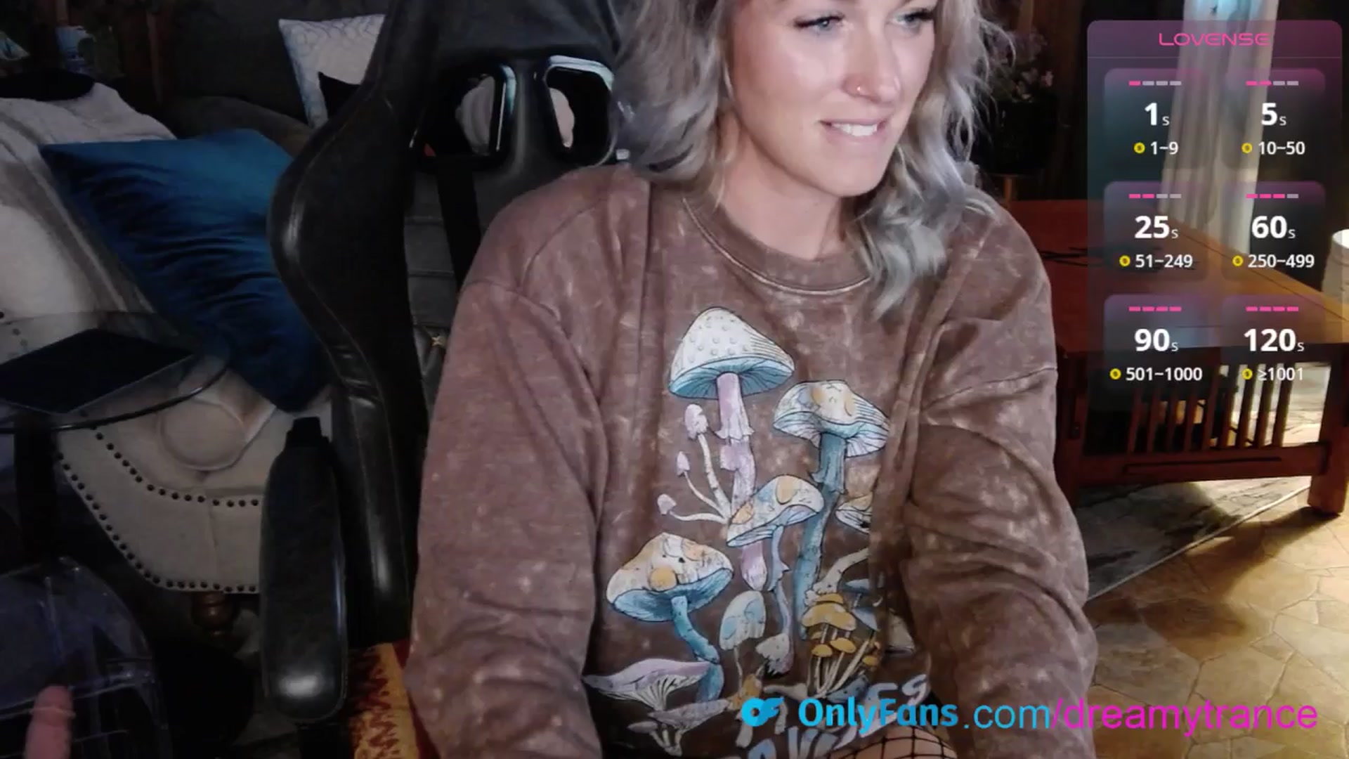 Gallery image thumbnail from DreamyTrance's myfreecams stream on, 12/05/2025, 21:34 image 12 of 20