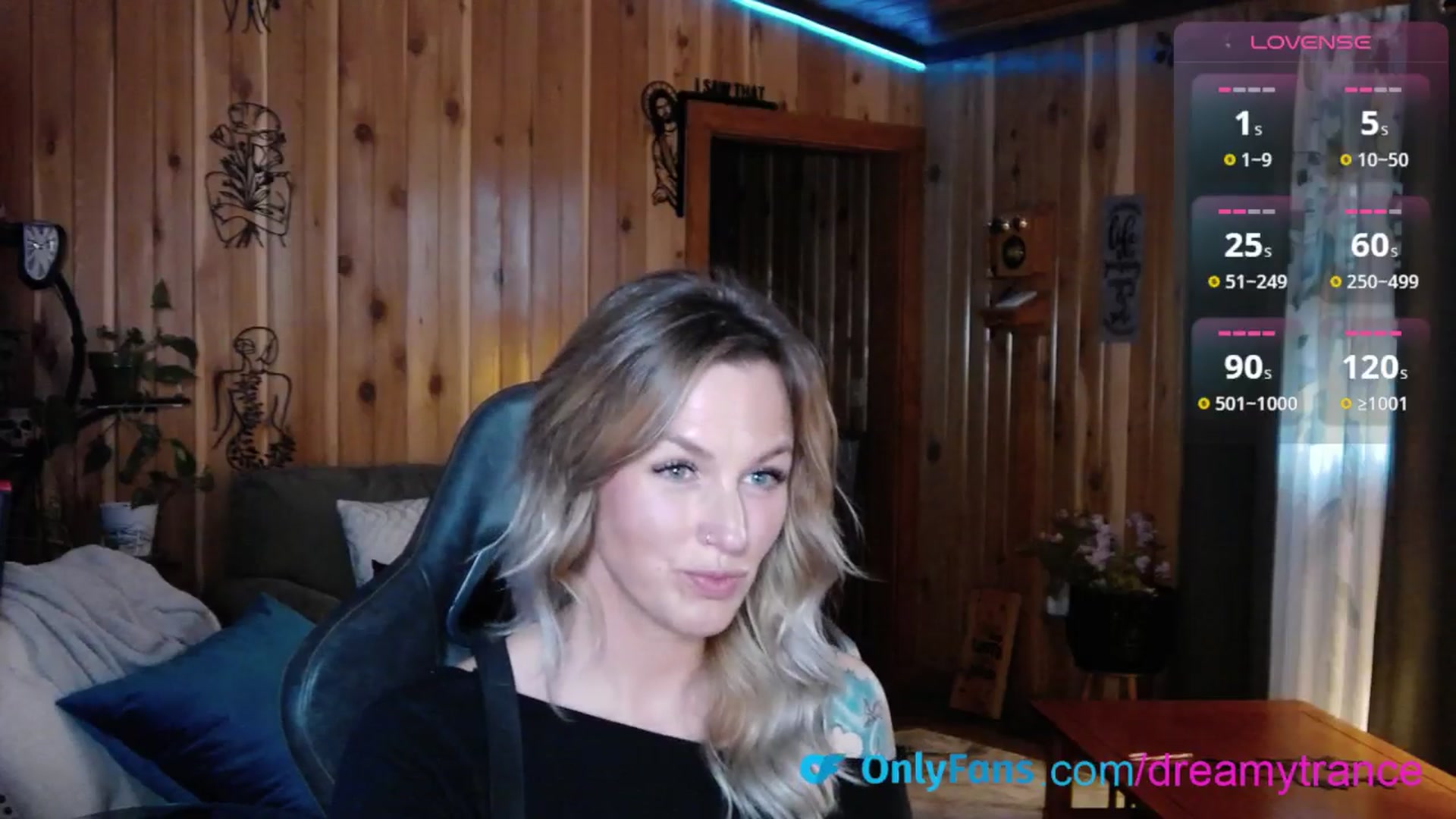 Gallery image thumbnail from DreamyTrance's myfreecams stream on, 12/15/2025, 18:40 image 2 of 20