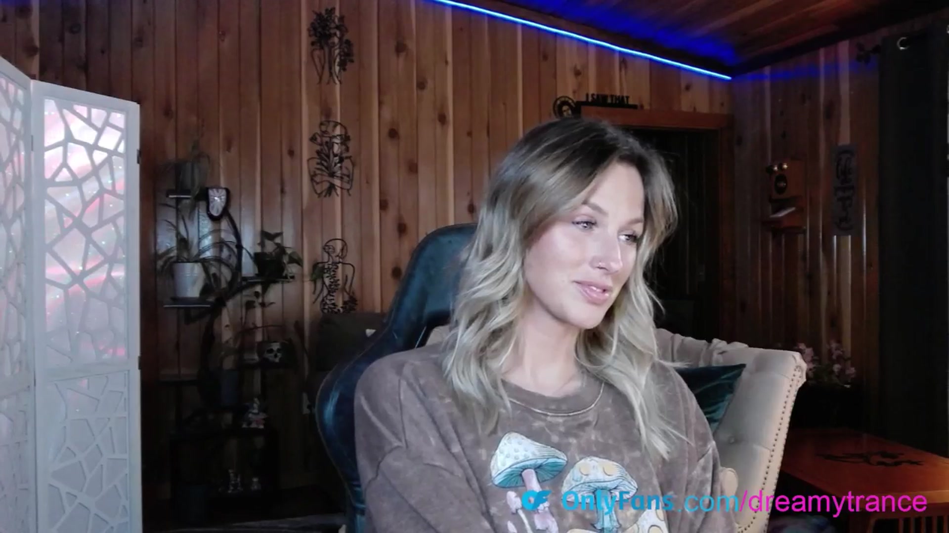 Gallery image thumbnail from DreamyTrance's myfreecams stream on, 01/29/2026, 09:51 image 15 of 20