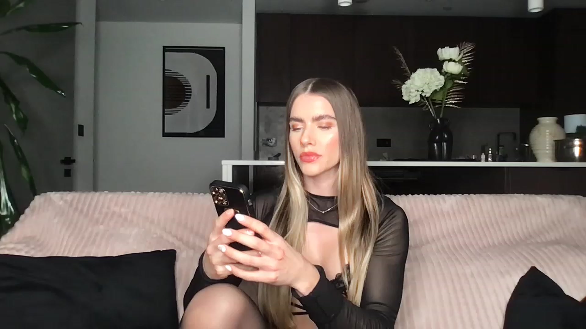 Gallery image thumbnail from Dreamy_Peach's myfreecams stream on, 02/23/2023, 21:56 image 1 of 20