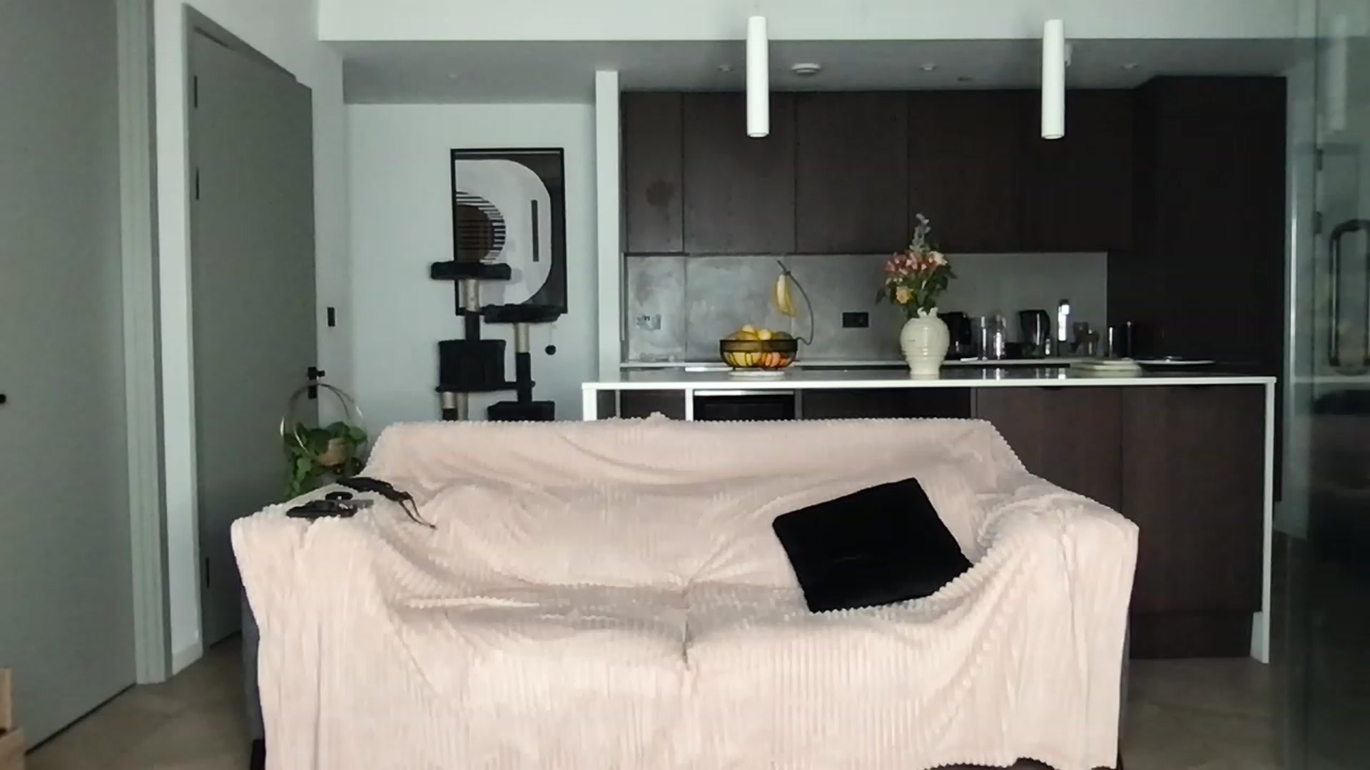 Gallery image thumbnail from Dreamy_Peach's myfreecams stream on, 05/03/2023, 24:00 image 19 of 20