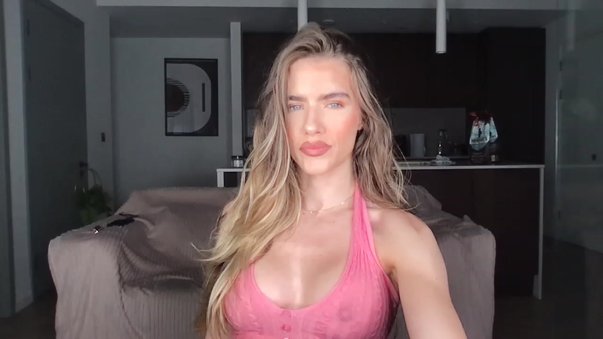 Gallery image thumbnail from Dreamy_Peach's myfreecams stream on, 06/20/2023, 11:12 image 15 of 20