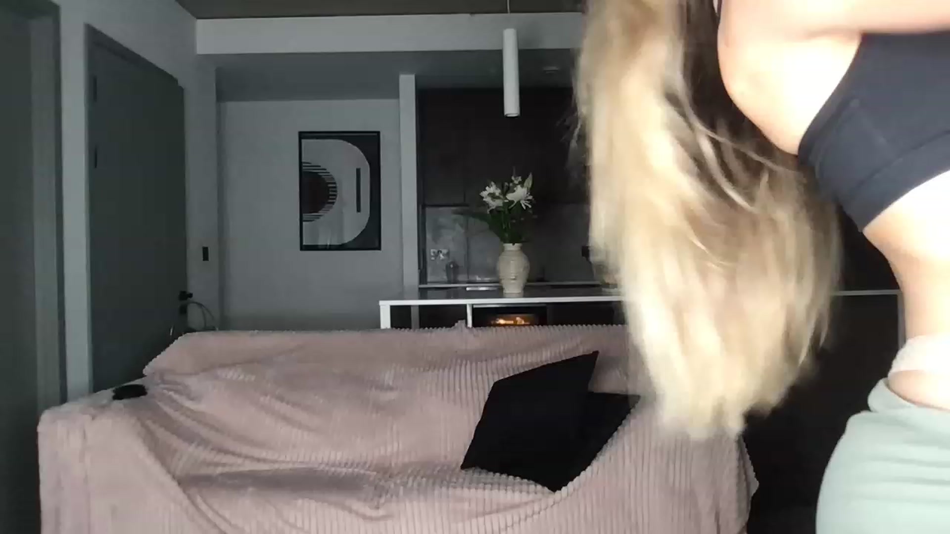 Gallery image thumbnail from Dreamy_Peach's myfreecams stream on, 06/29/2023, 18:23 image 15 of 20