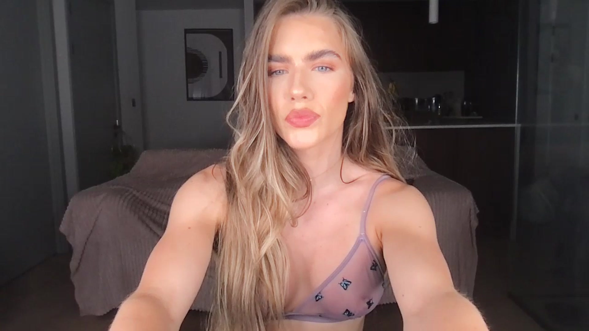 Gallery image thumbnail from Dreamy_Peach's myfreecams stream on, 07/21/2023, 09:56 image 15 of 20