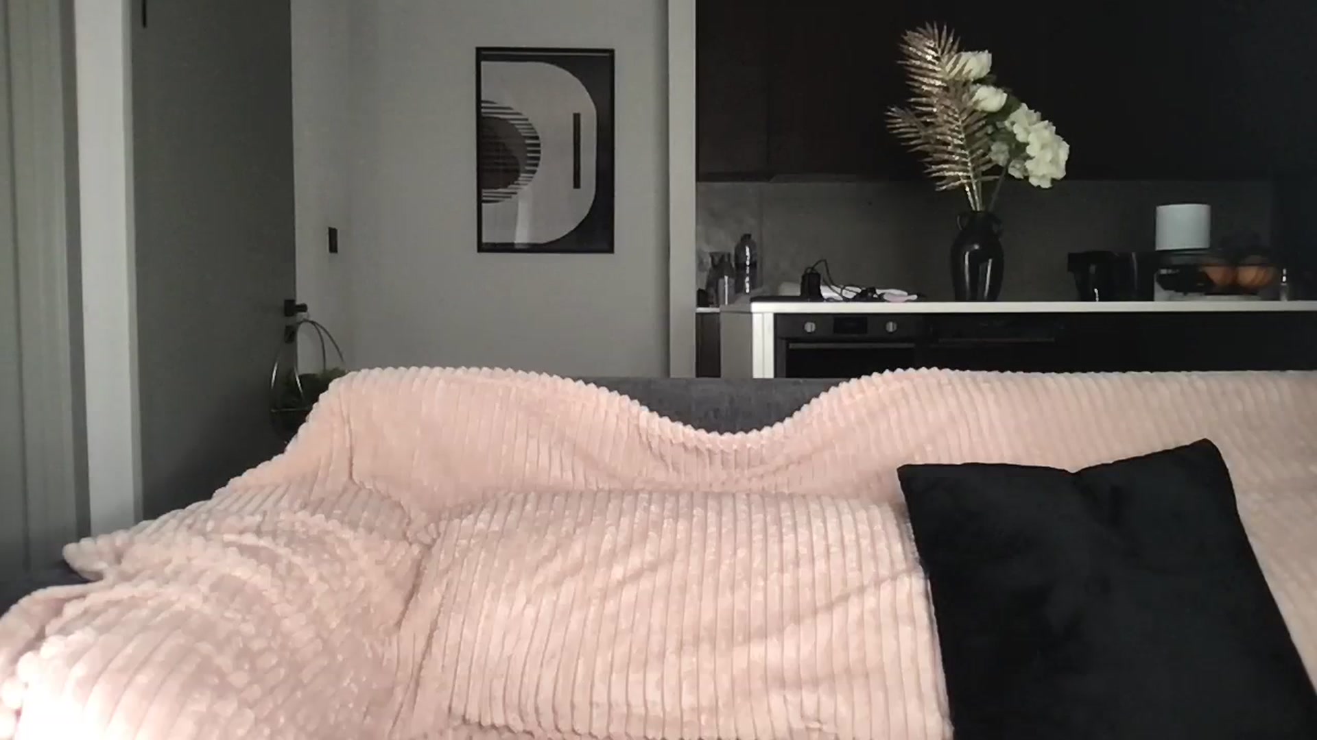 Gallery image thumbnail from Dreamy_Peach's myfreecams stream on, 07/24/2023, 24:16 image 17 of 20