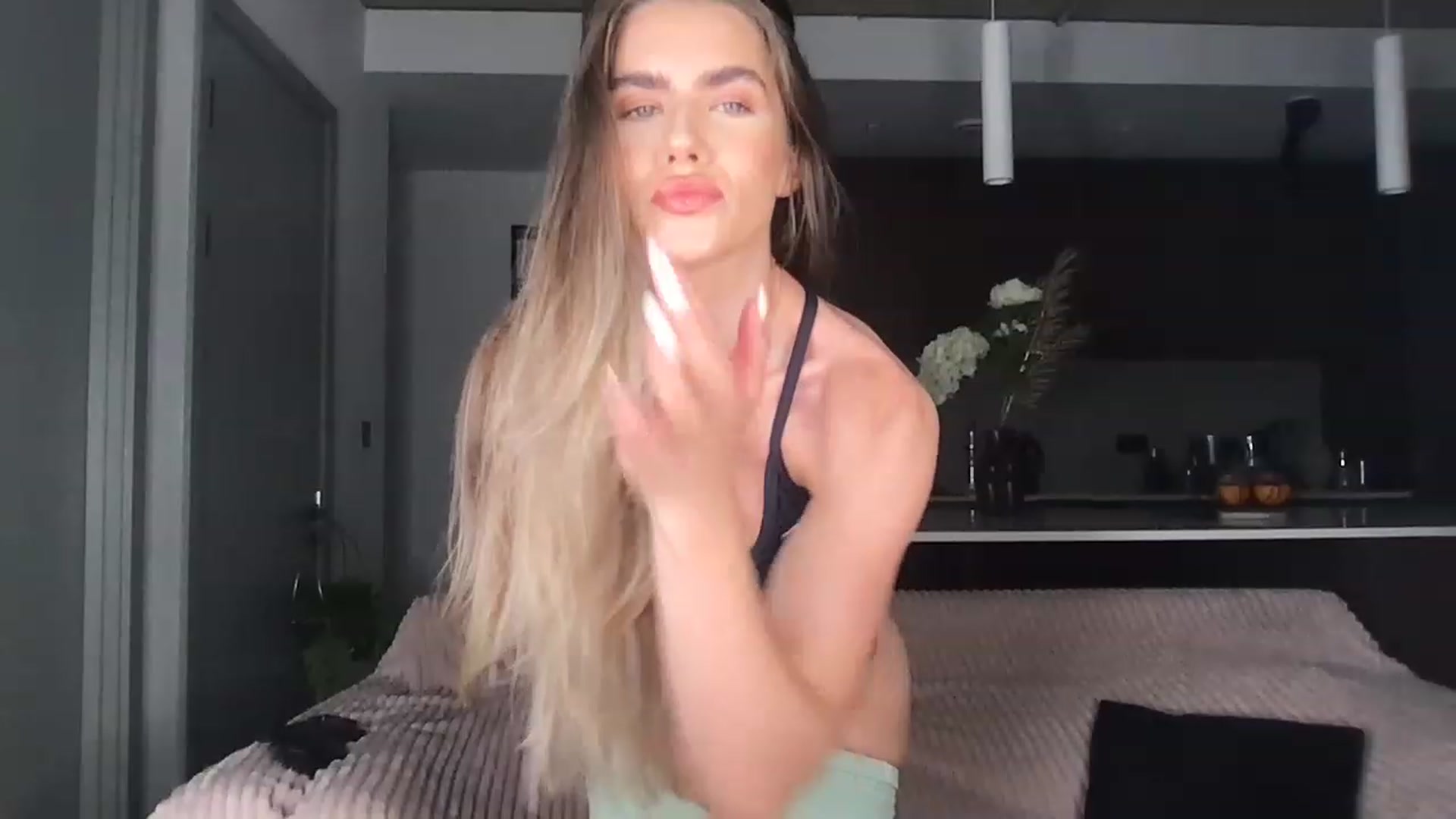 Gallery image thumbnail from Dreamy_Peach's myfreecams stream on, 07/25/2023, 09:34 image 8 of 20