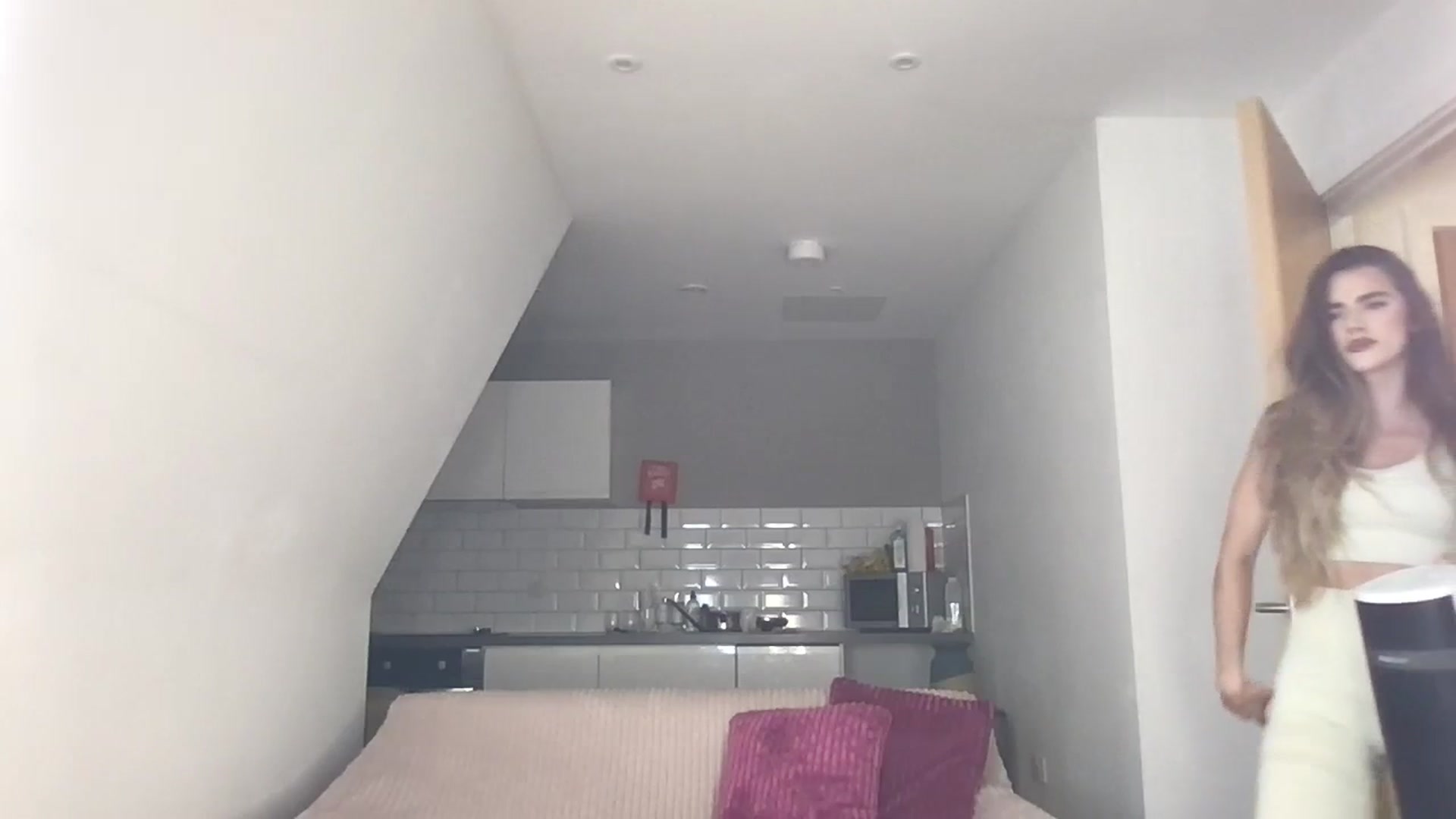 Gallery image thumbnail from Dreamy_Peach's myfreecams stream on, 09/30/2023, 17:53 image 10 of 20