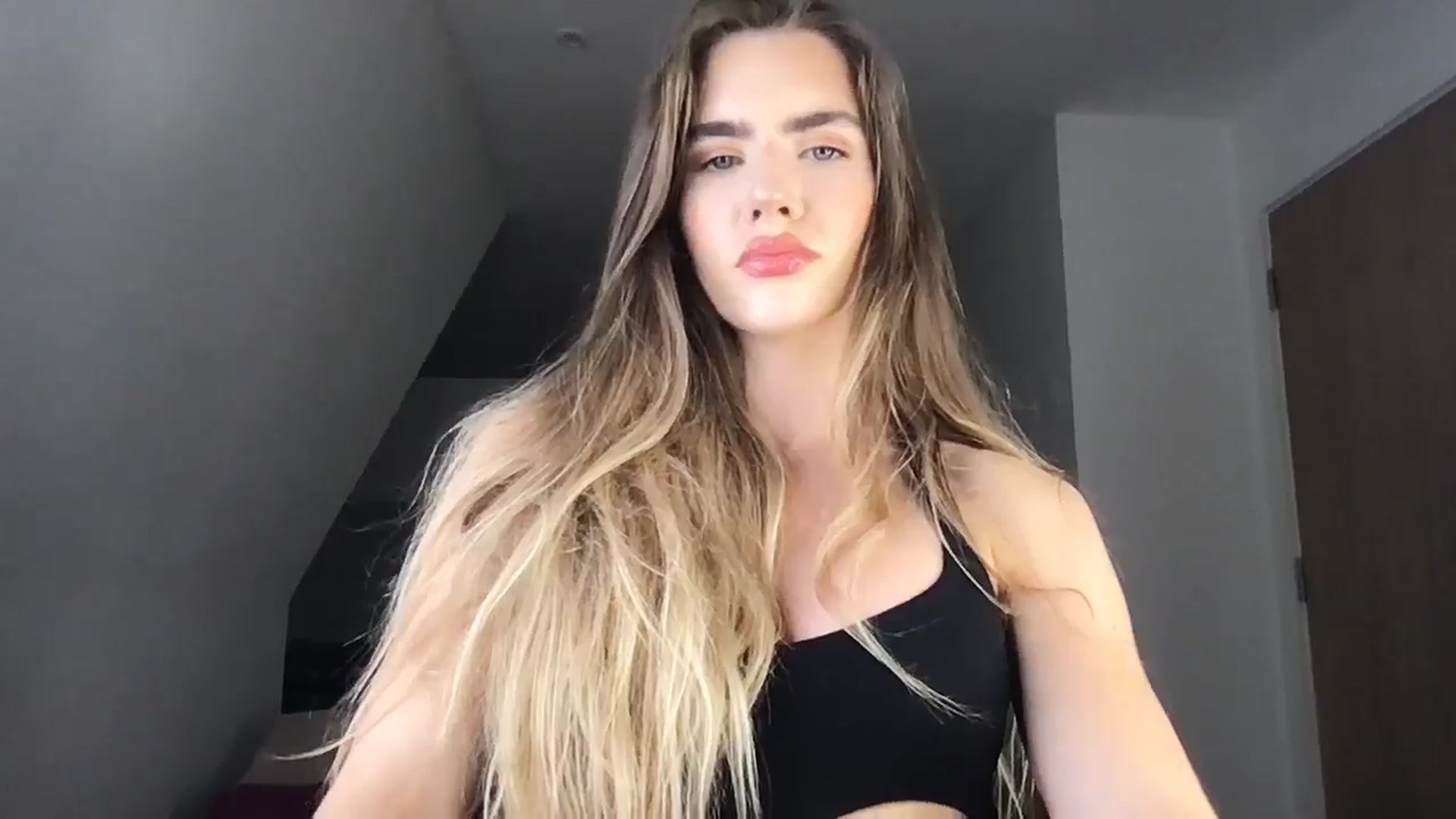 Gallery image thumbnail from Dreamy_Peach's myfreecams stream on, 10/06/2023, 08:16 image 9 of 20