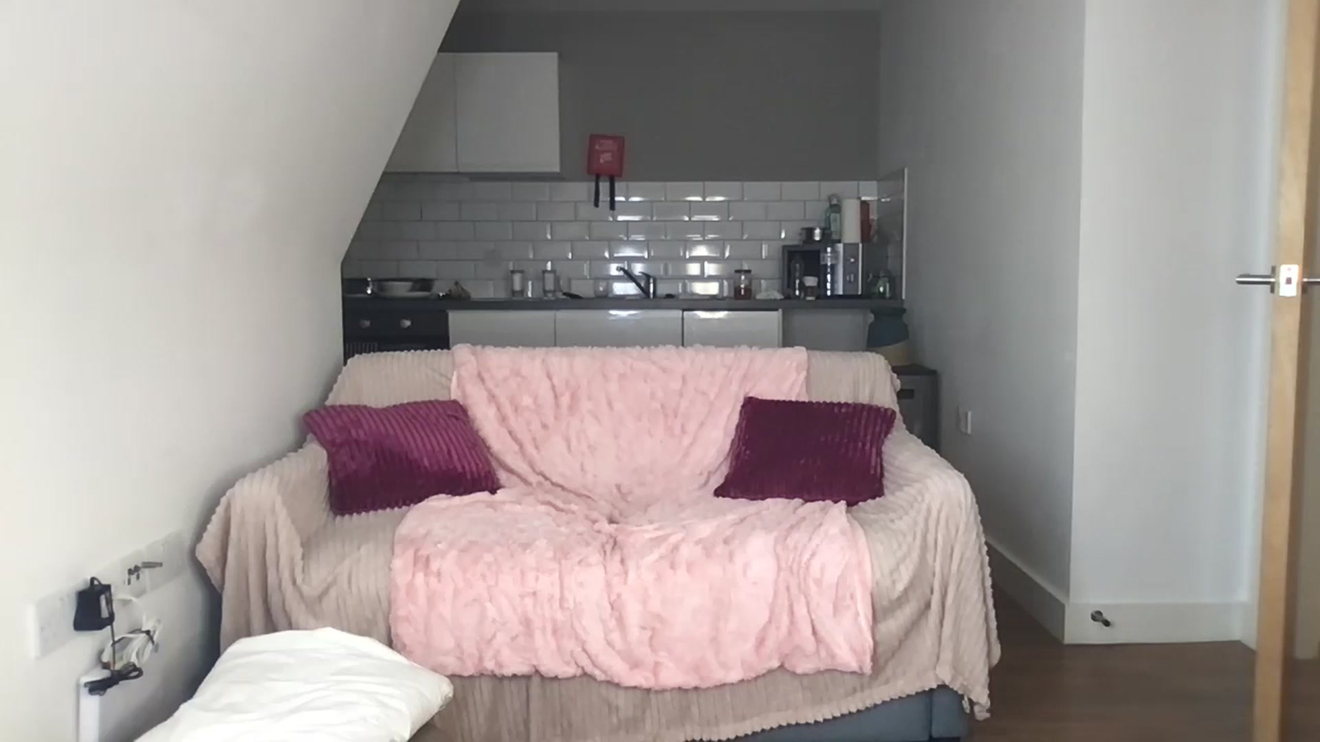 Gallery image thumbnail from Dreamy_Peach's myfreecams stream on, 10/14/2023, 17:11 image 8 of 20