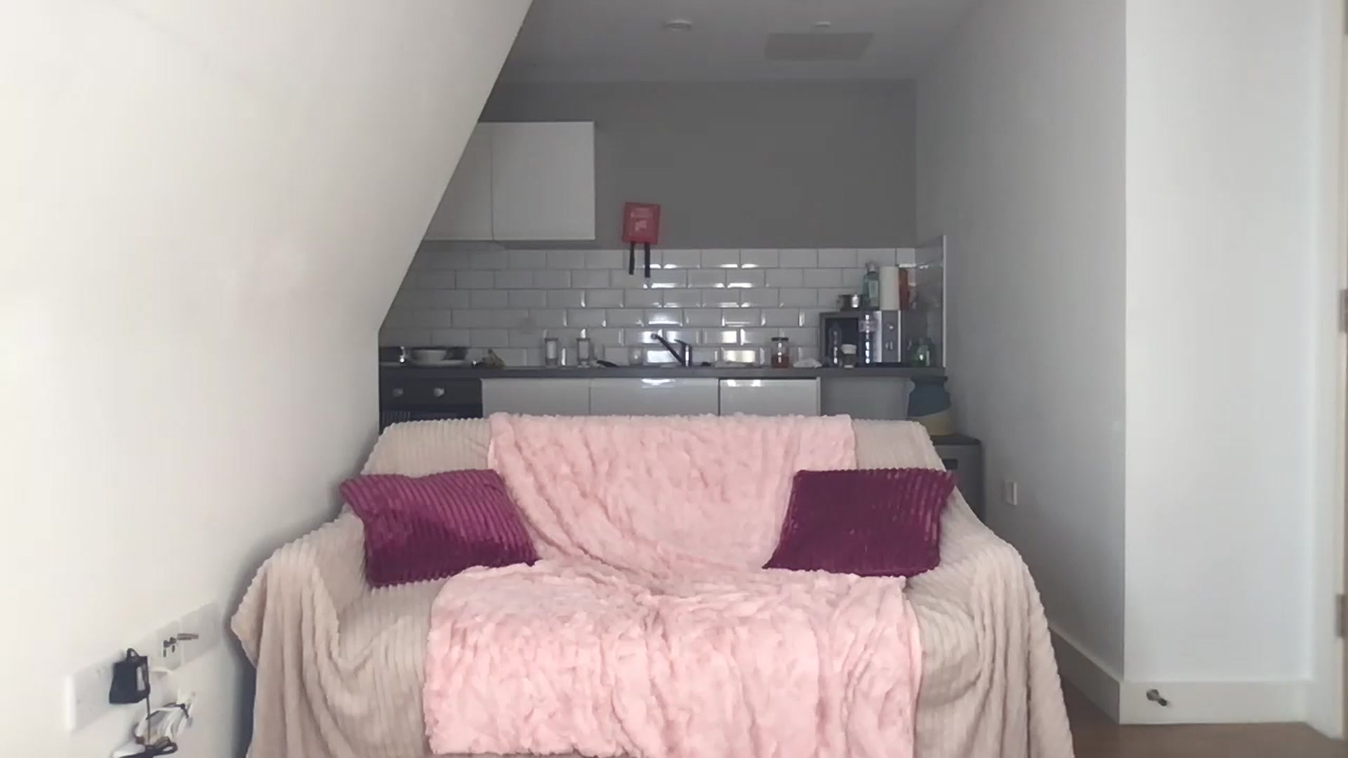Gallery image thumbnail from Dreamy_Peach's myfreecams stream on, 10/14/2023, 17:11 image 19 of 20