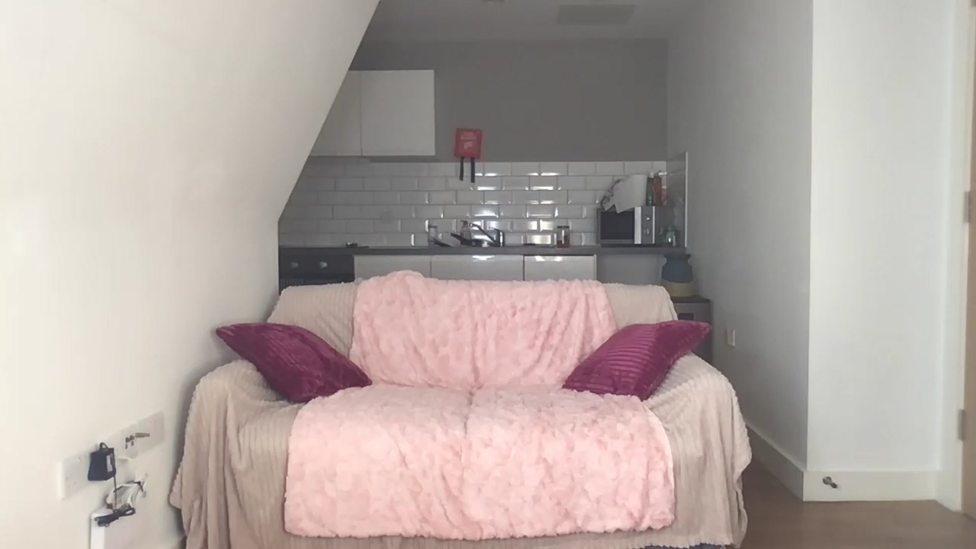 Gallery image thumbnail from Dreamy_Peach's myfreecams stream on, 10/15/2023, 11:00 image 18 of 20