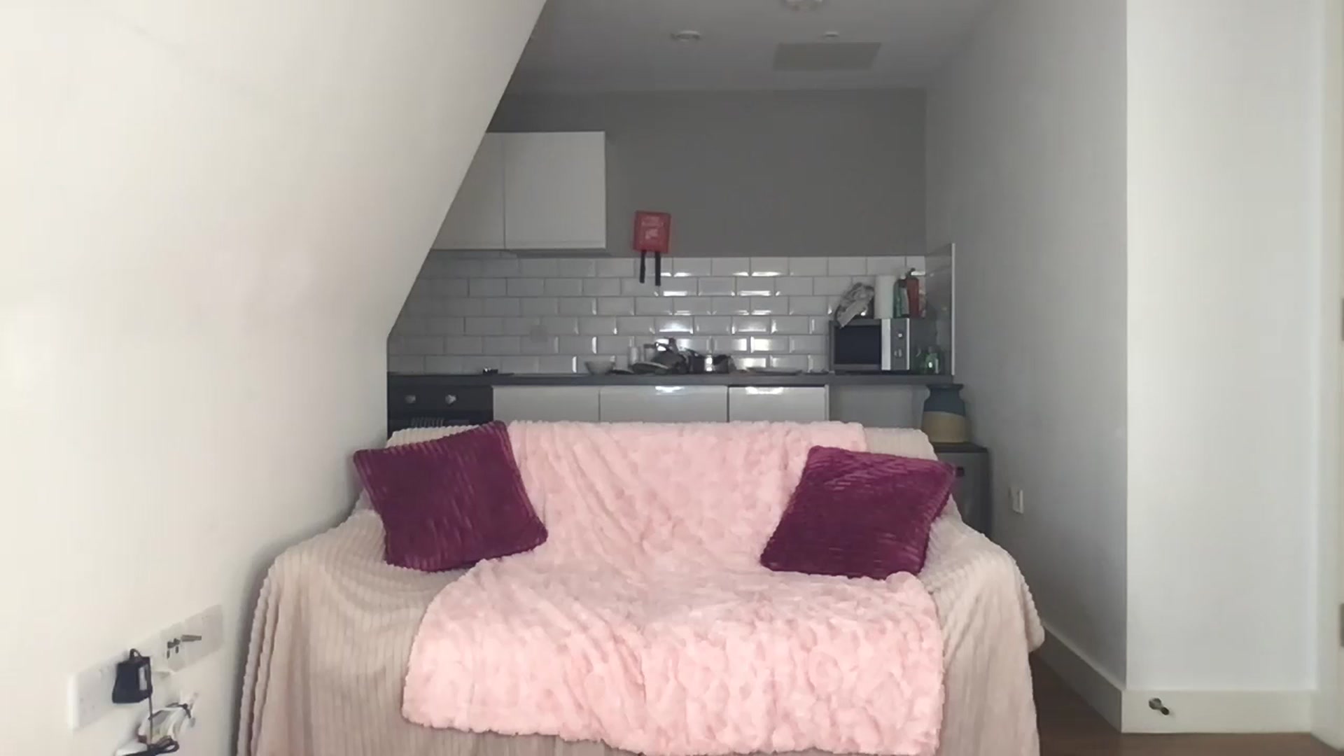 Gallery image thumbnail from Dreamy_Peach's myfreecams stream on, 10/15/2023, 19:51 image 12 of 20