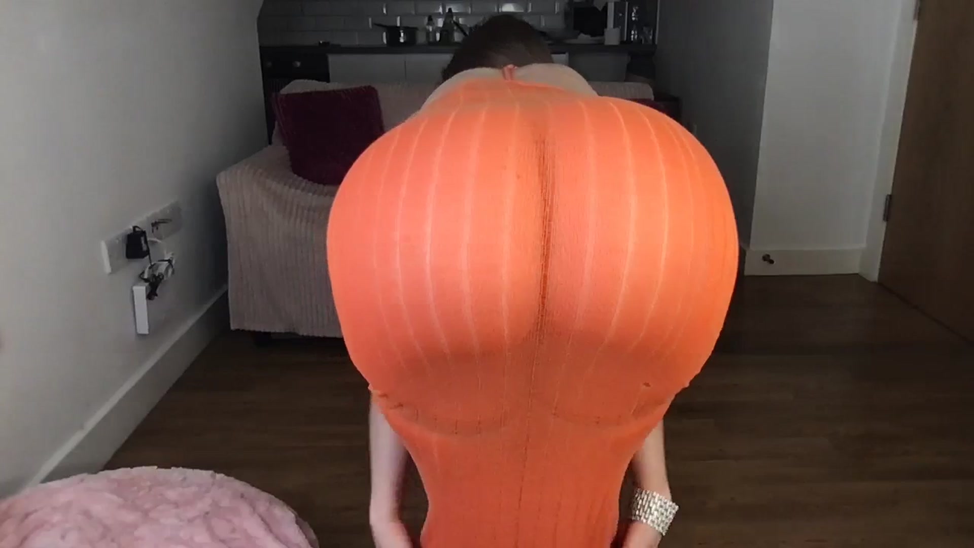 Gallery image thumbnail from Dreamy_Peach's myfreecams stream on, 10/29/2023, 22:20 image 5 of 20