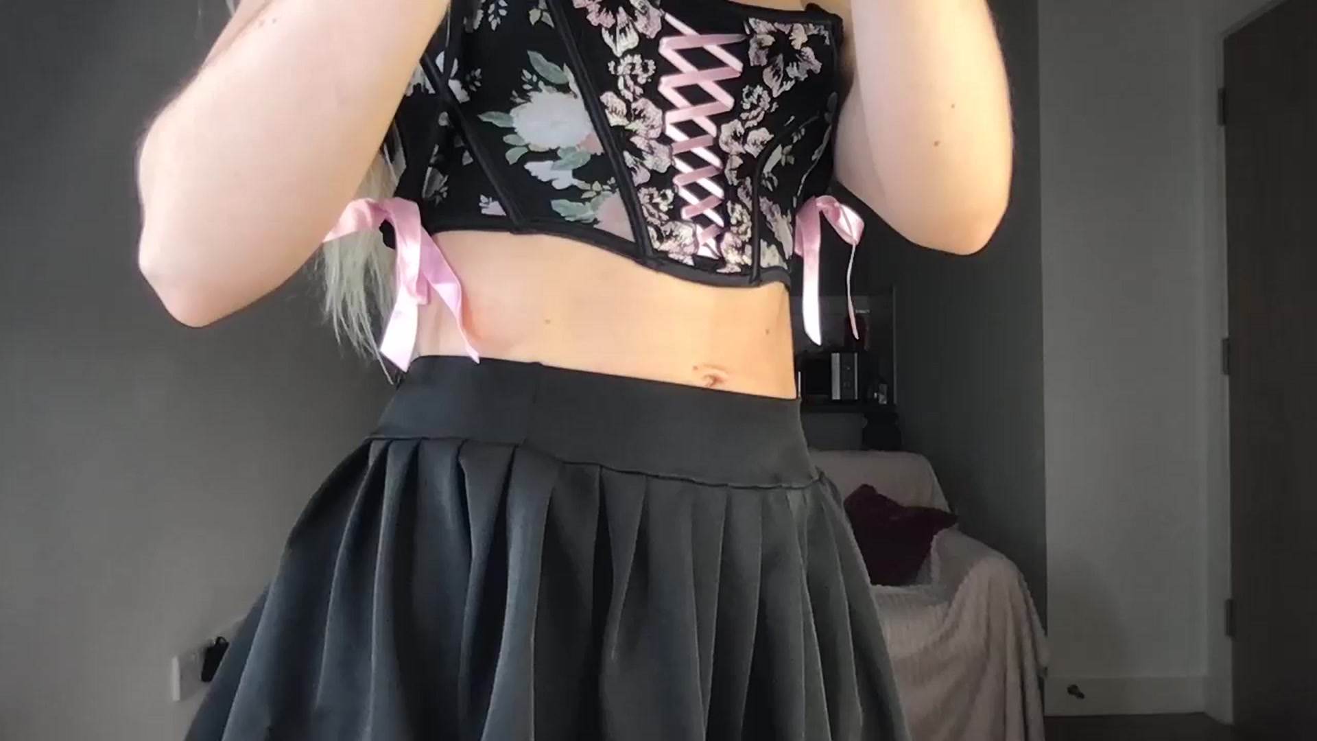 Gallery image thumbnail from Dreamy_Peach's myfreecams stream on, 11/09/2023, 17:48 image 14 of 20