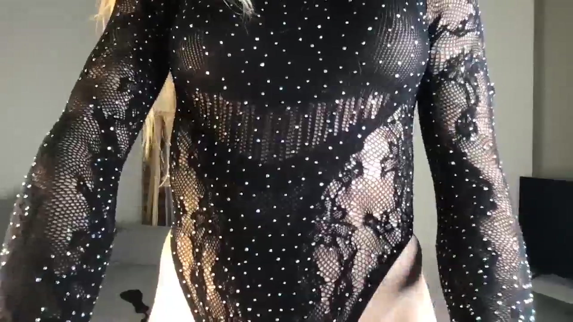 Gallery image thumbnail from Dreamy_Peach's myfreecams stream on, 11/26/2023, 02:31 image 10 of 20
