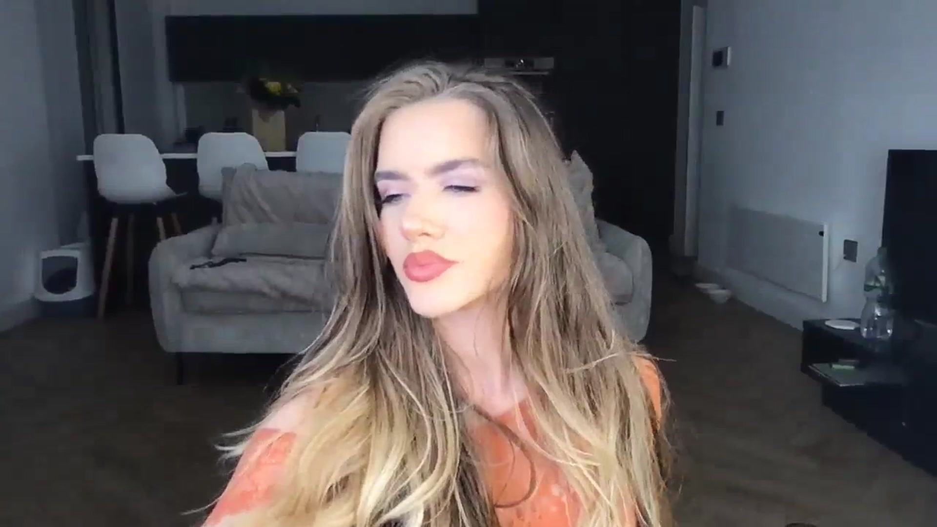 Gallery image thumbnail from Dreamy_Peach's myfreecams stream on, 11/30/2023, 23:54 image 19 of 20