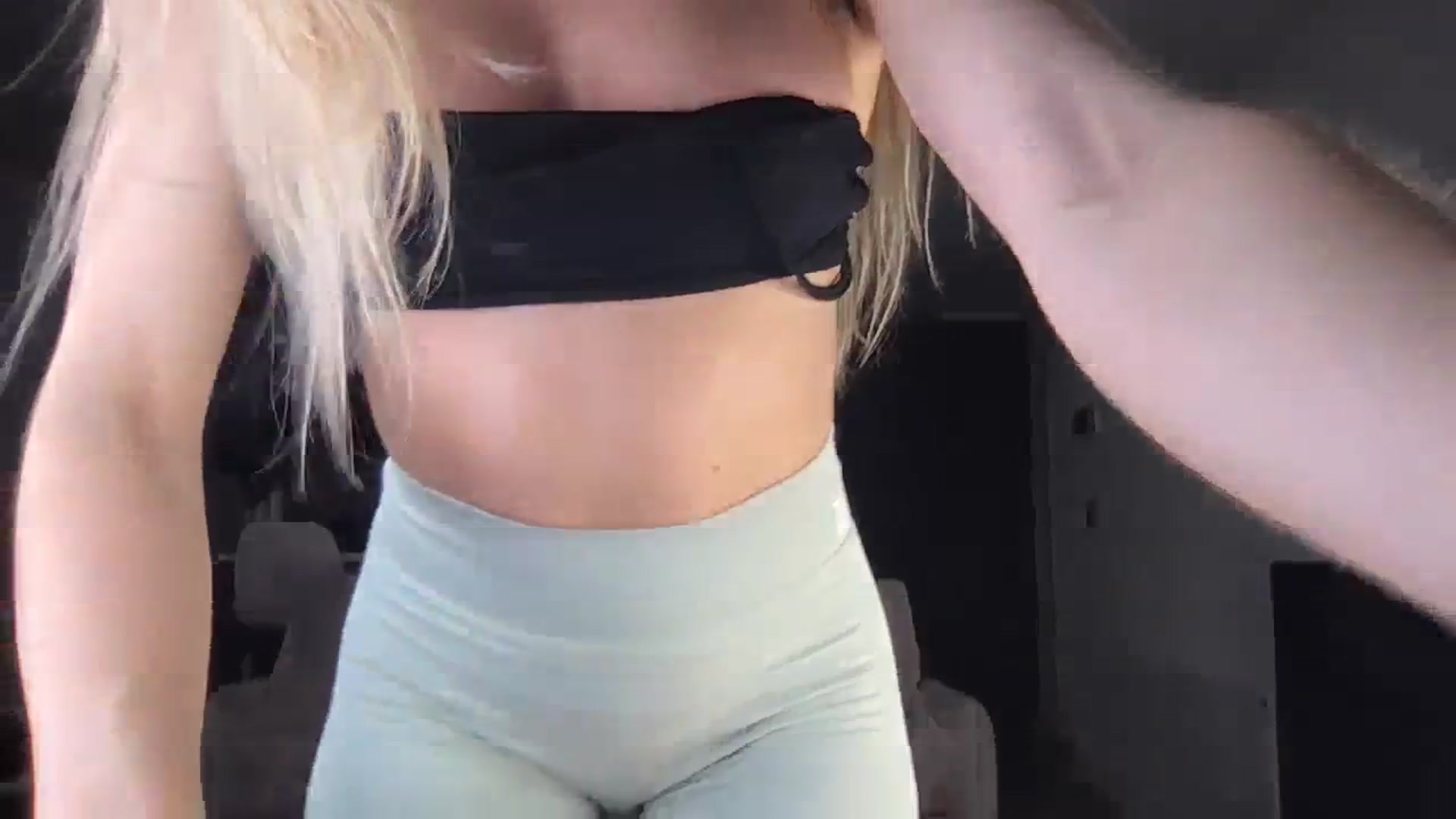Gallery image thumbnail from Dreamy_Peach's myfreecams stream on, 12/10/2023, 22:28 image 11 of 20