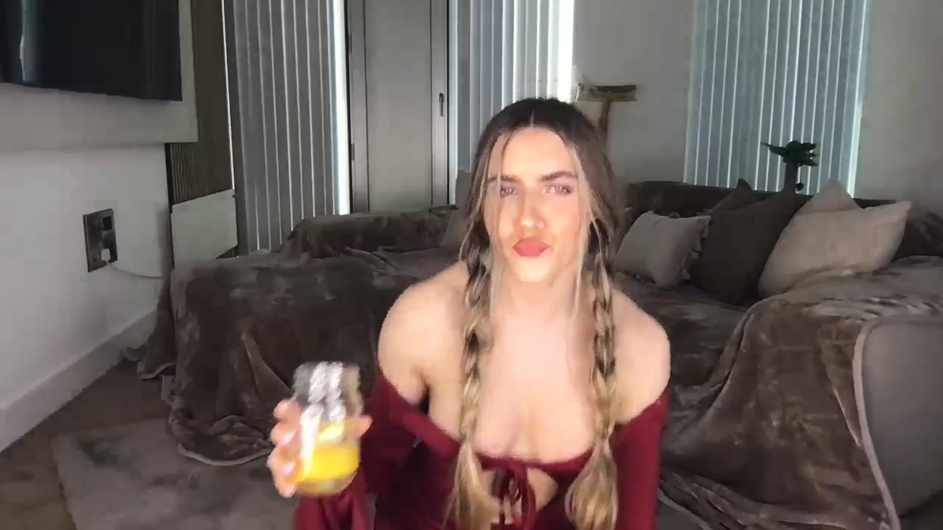 Gallery image thumbnail from Dreamy_Peach's myfreecams stream on, 05/02/2024, 20:35 image 10 of 20