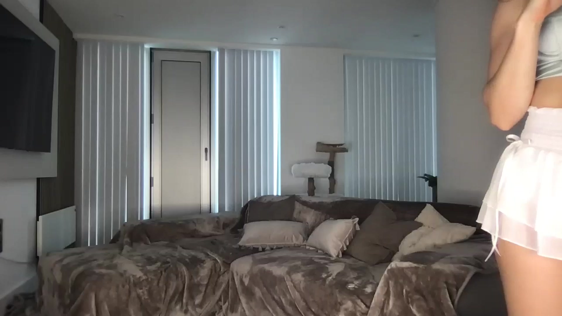 Gallery image thumbnail from Dreamy_Peach's myfreecams stream on, 05/22/2024, 13:22 image 19 of 20