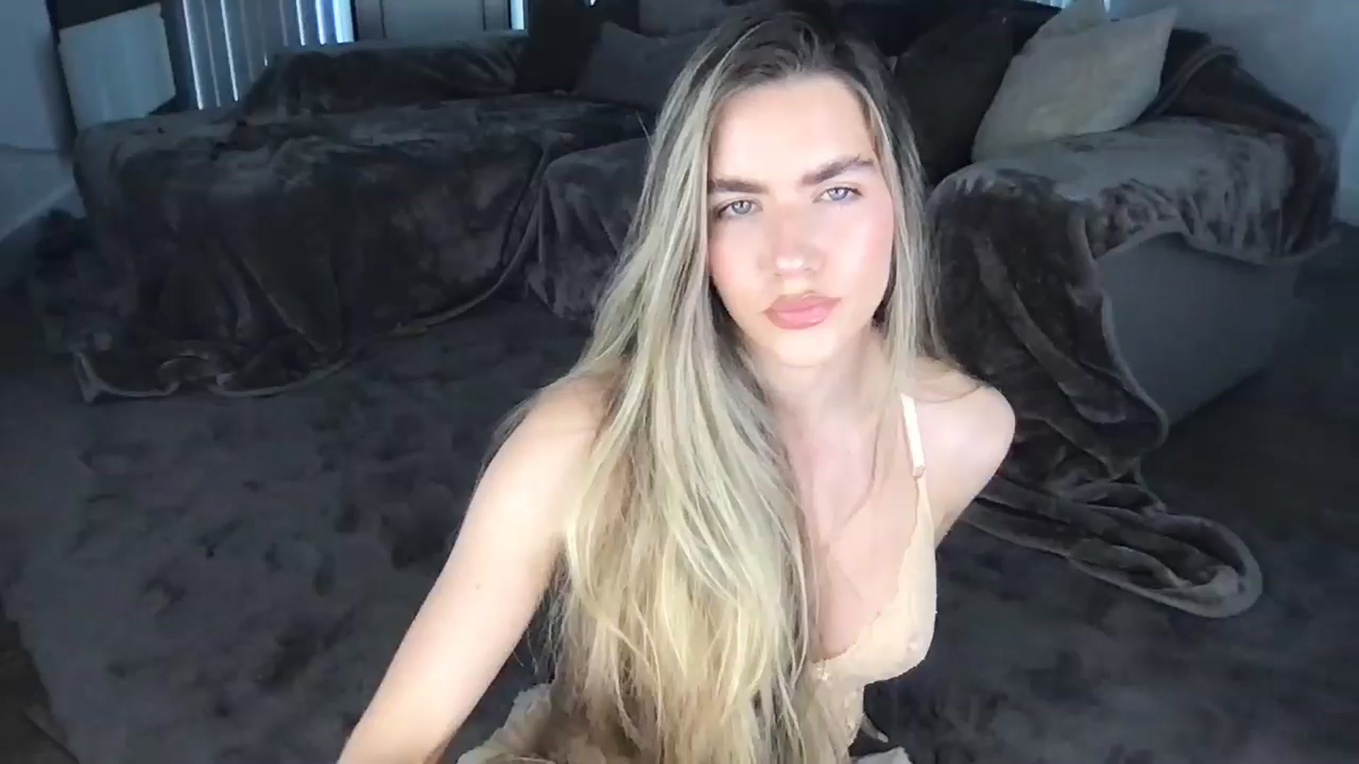 Gallery image thumbnail from Dreamy_Peach's myfreecams stream on, 05/23/2024, 09:53 image 1 of 20
