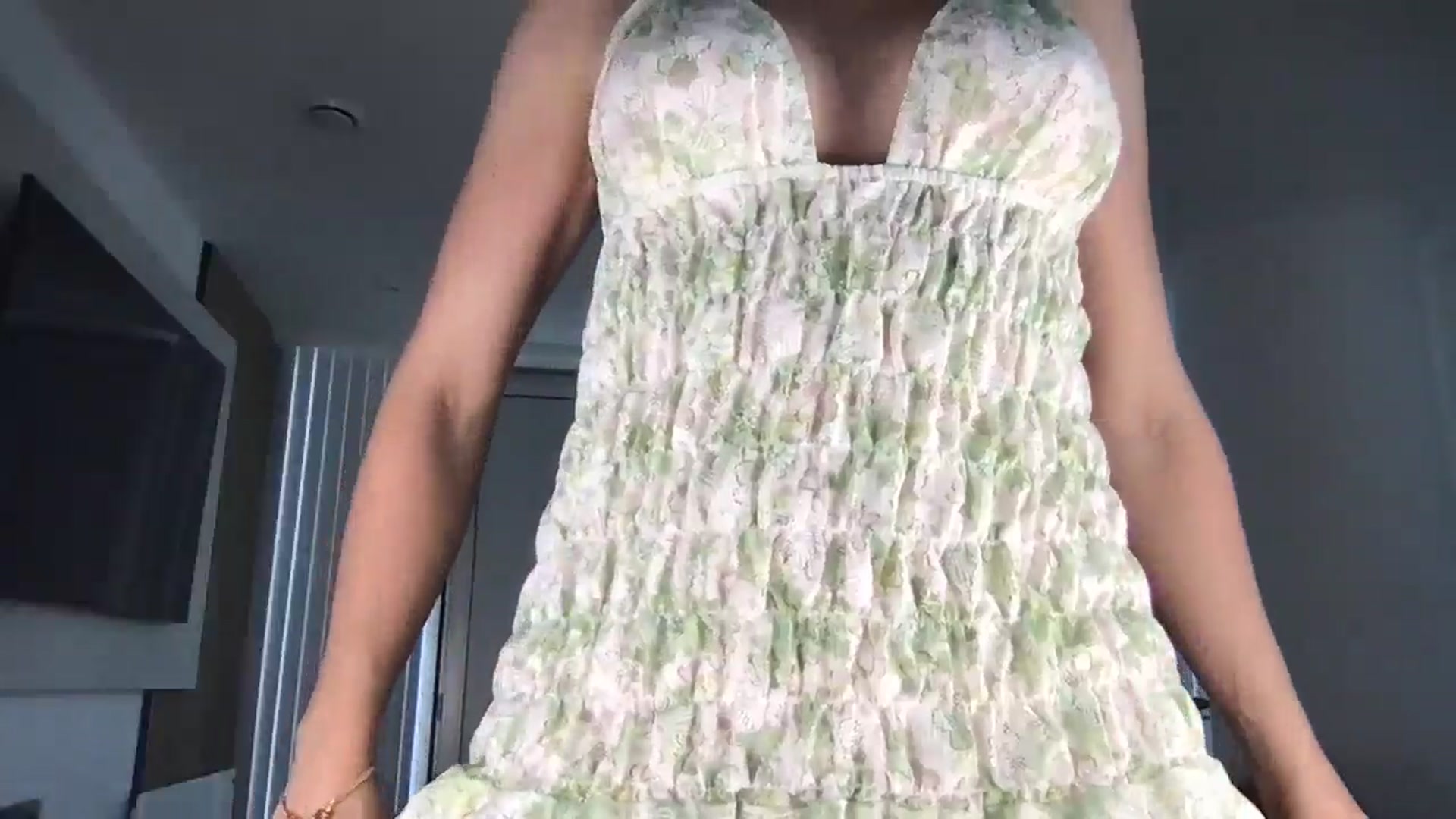 Gallery image thumbnail from Dreamy_Peach's myfreecams stream on, 05/25/2024, 11:20 image 12 of 20