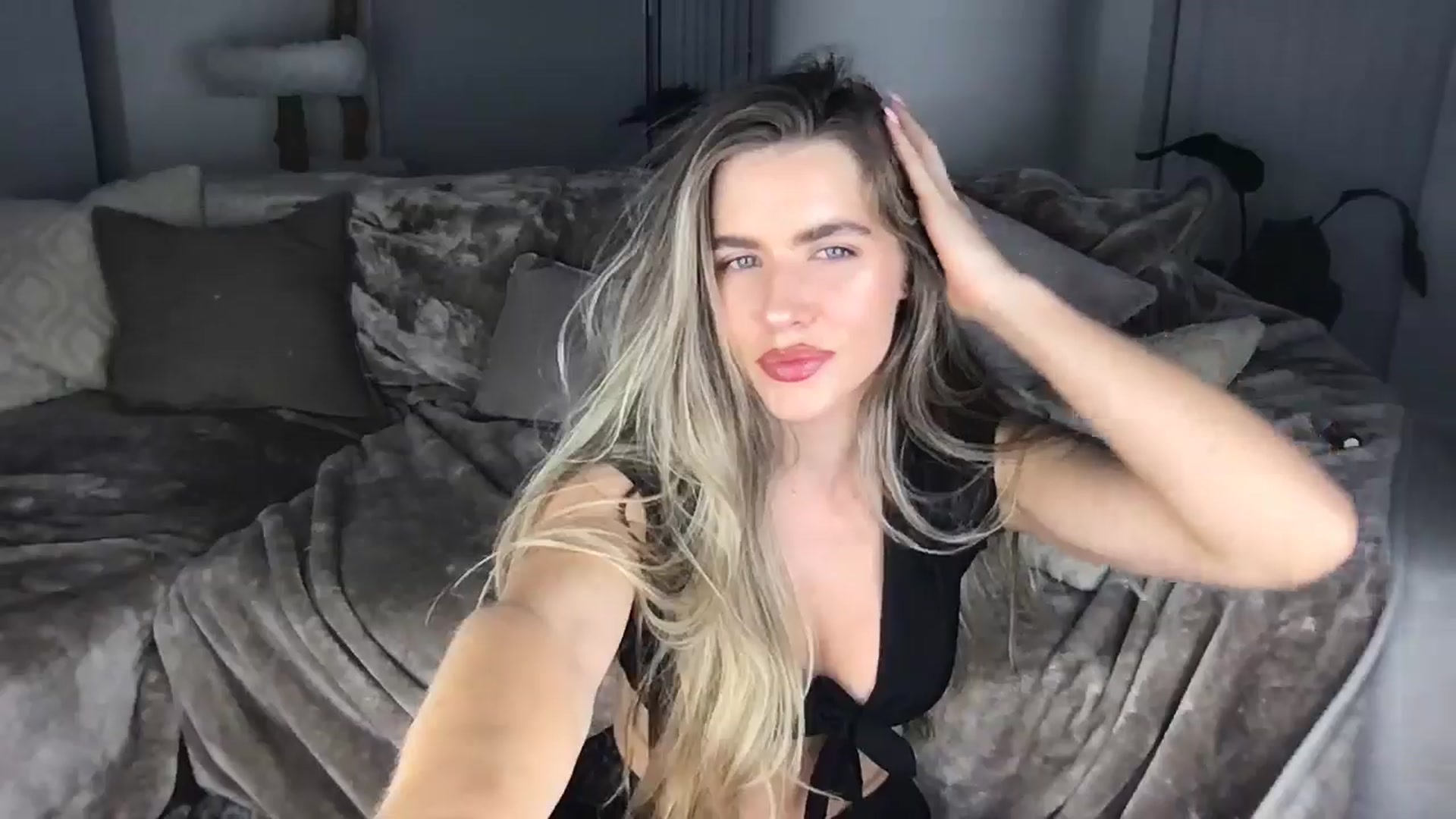 Gallery image thumbnail from Dreamy_Peach's myfreecams stream on, 07/11/2024, 21:57 image 6 of 20